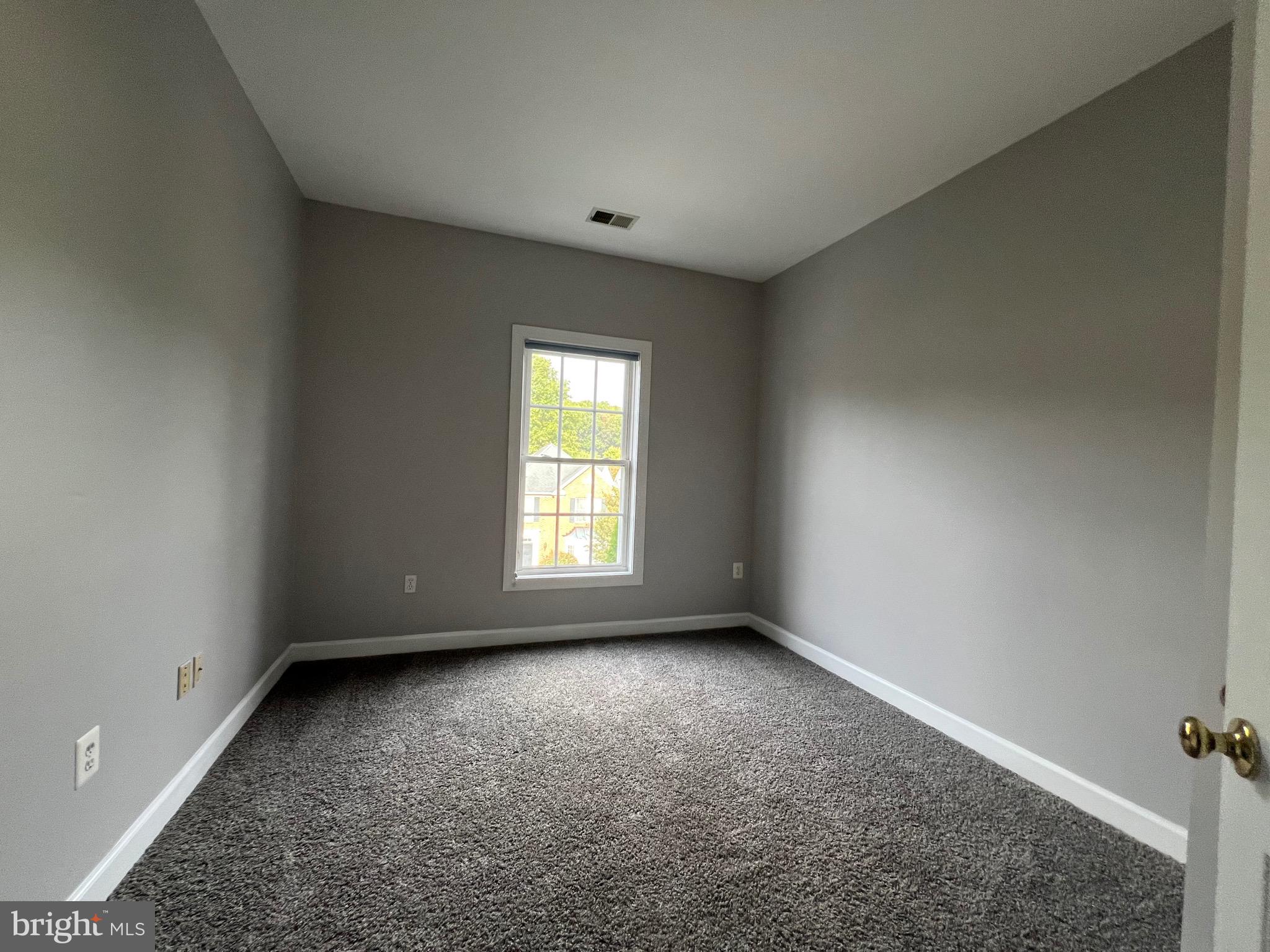 QUINCE ORCHARD PARK - Residential Lease