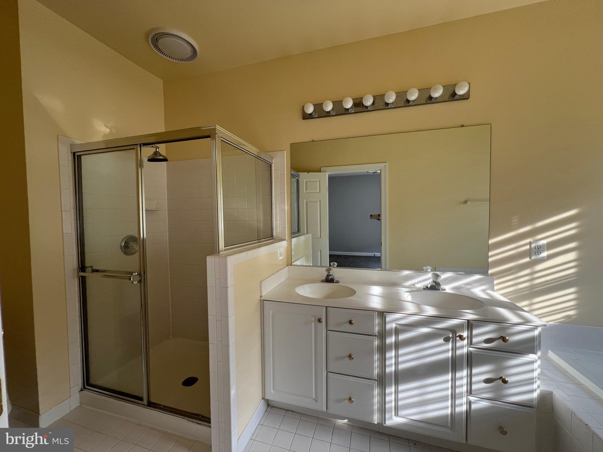 QUINCE ORCHARD PARK - Residential Lease