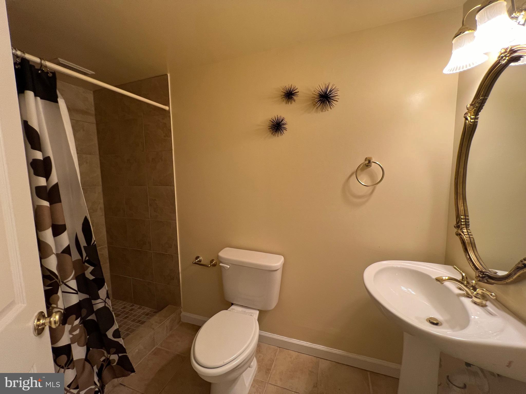 QUINCE ORCHARD PARK - Residential Lease