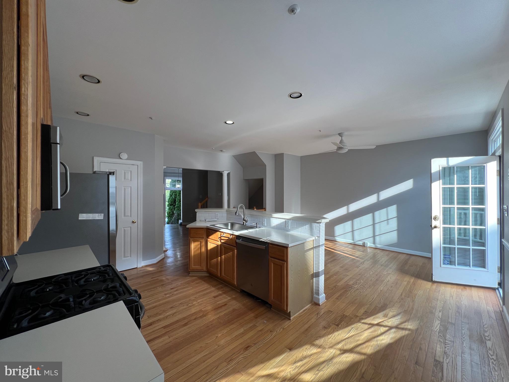 QUINCE ORCHARD PARK - Residential Lease