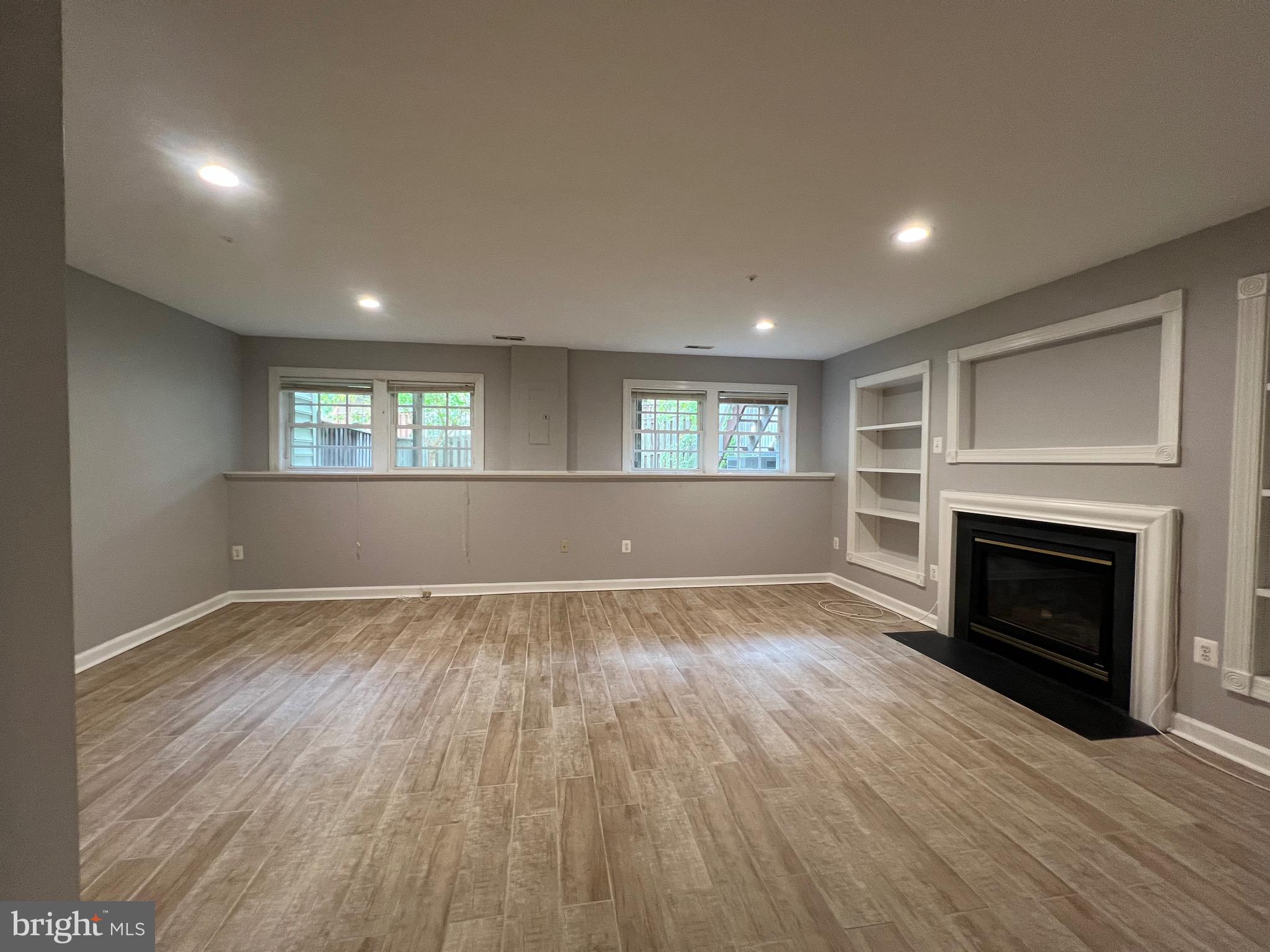 QUINCE ORCHARD PARK - Residential Lease