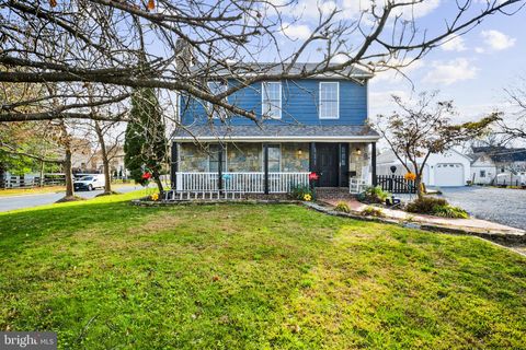 220 E COLONIAL HIGHWAY HAMILTON VA 20158