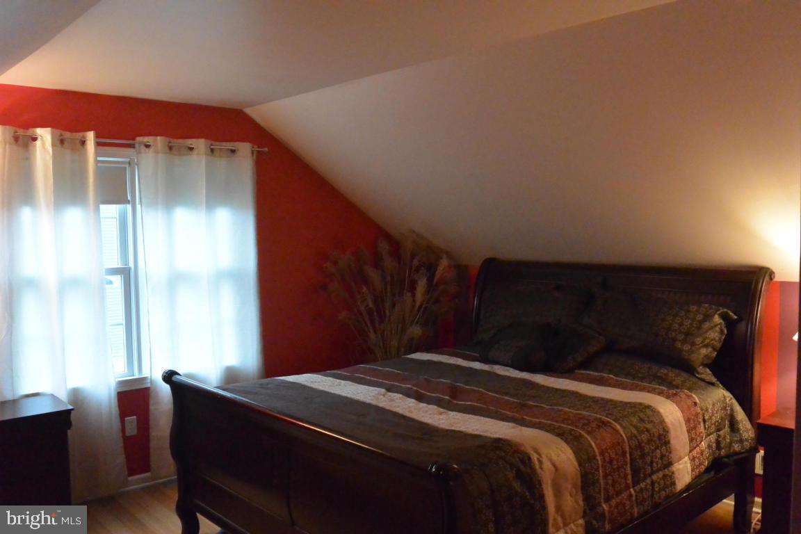 VICTORIAS POND - Residential