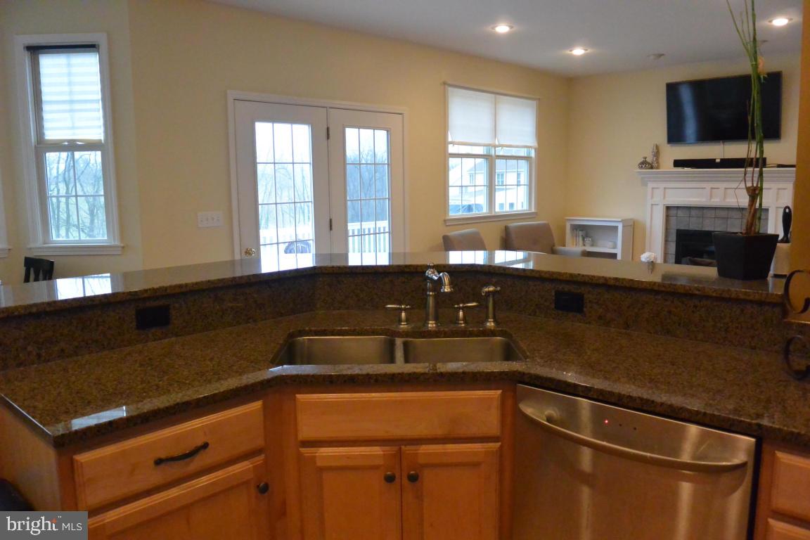 VICTORIAS POND - Residential