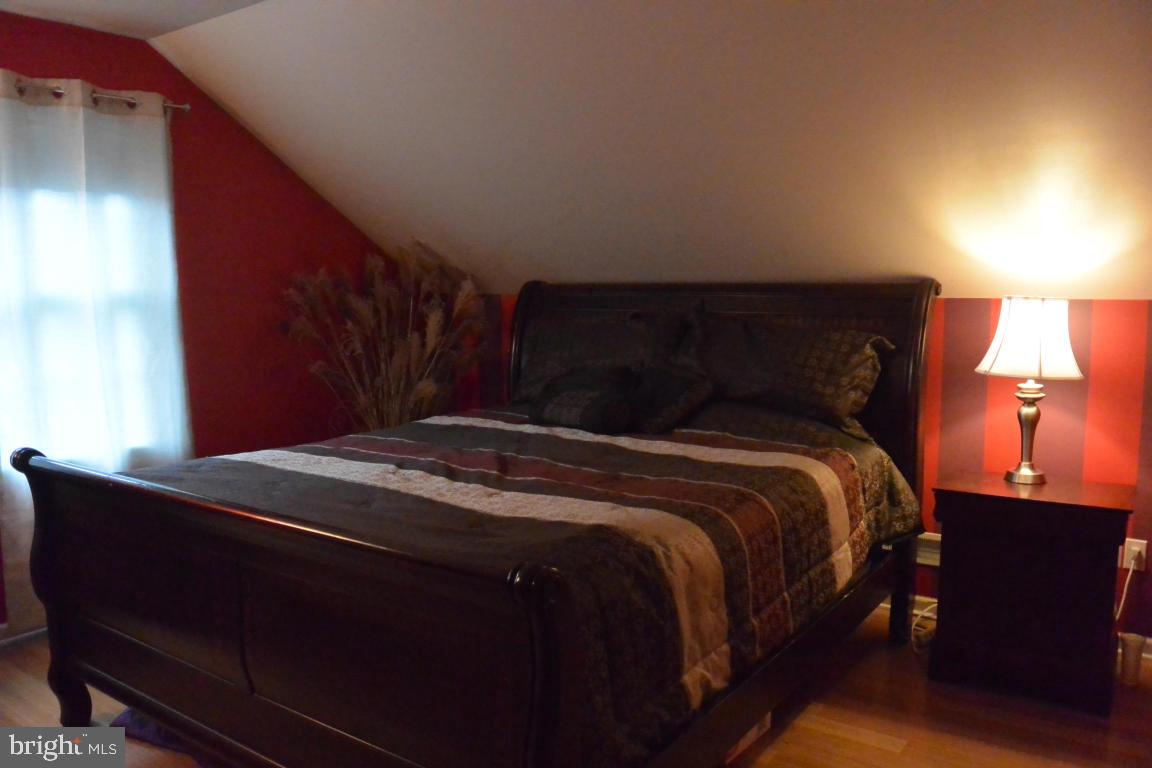 VICTORIAS POND - Residential