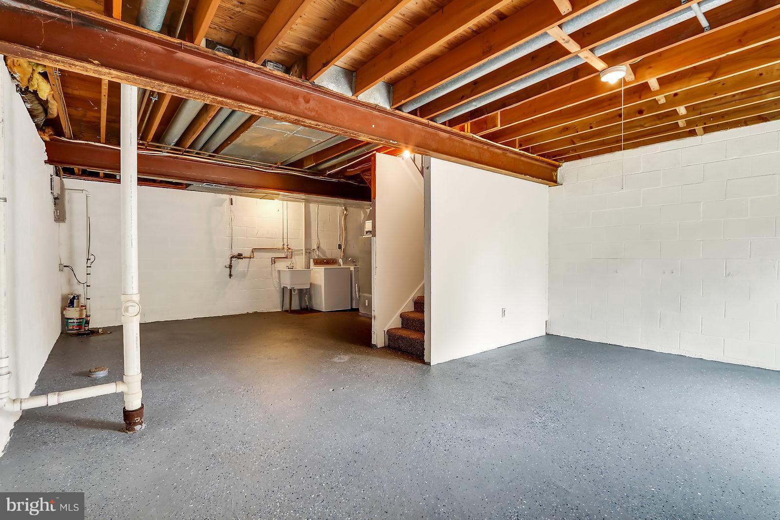 WASHINGTON SQUARE - Residential