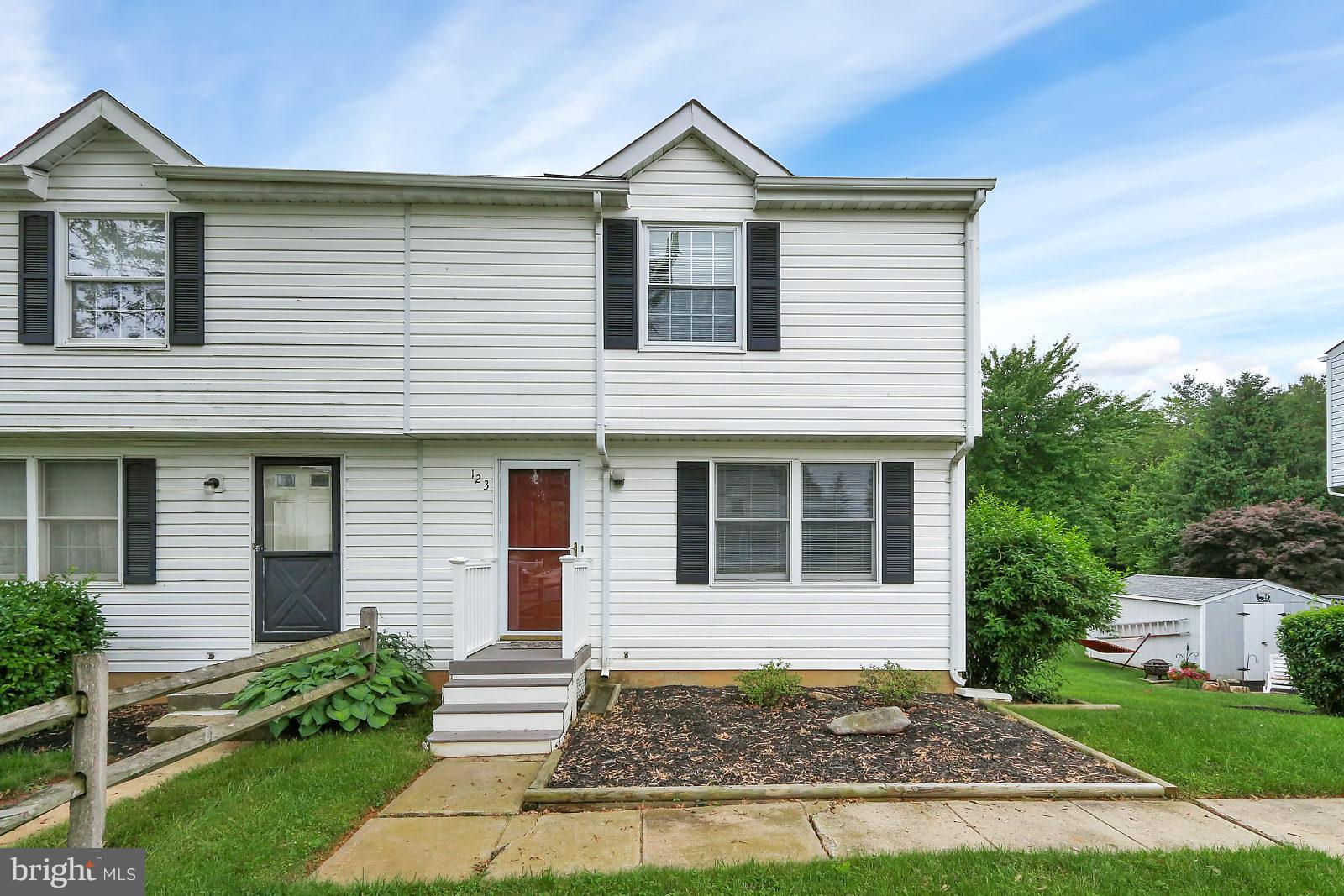 WASHINGTON SQUARE - Residential
