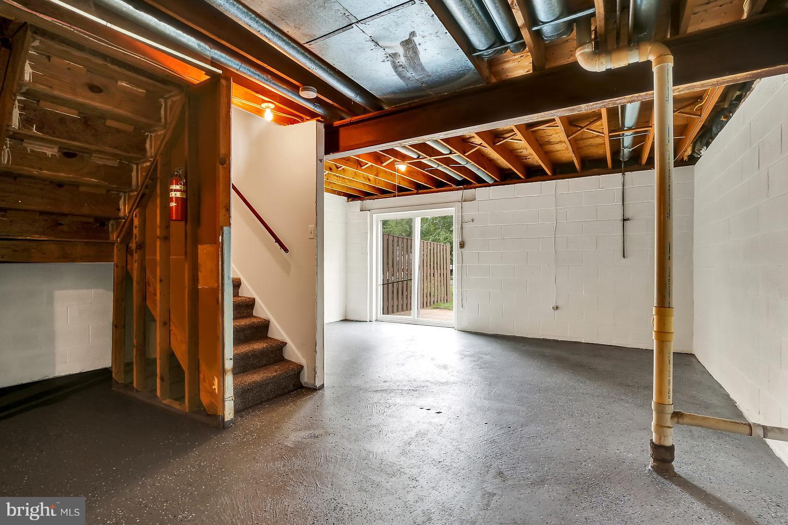 WASHINGTON SQUARE - Residential