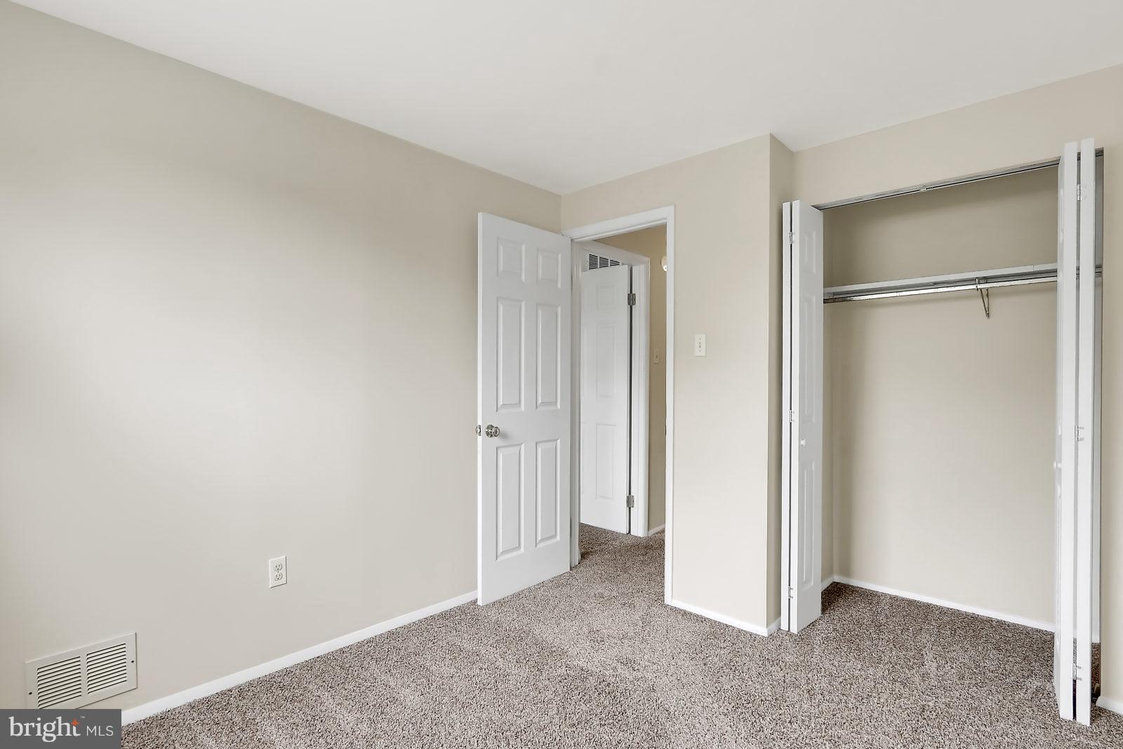 WASHINGTON SQUARE - Residential