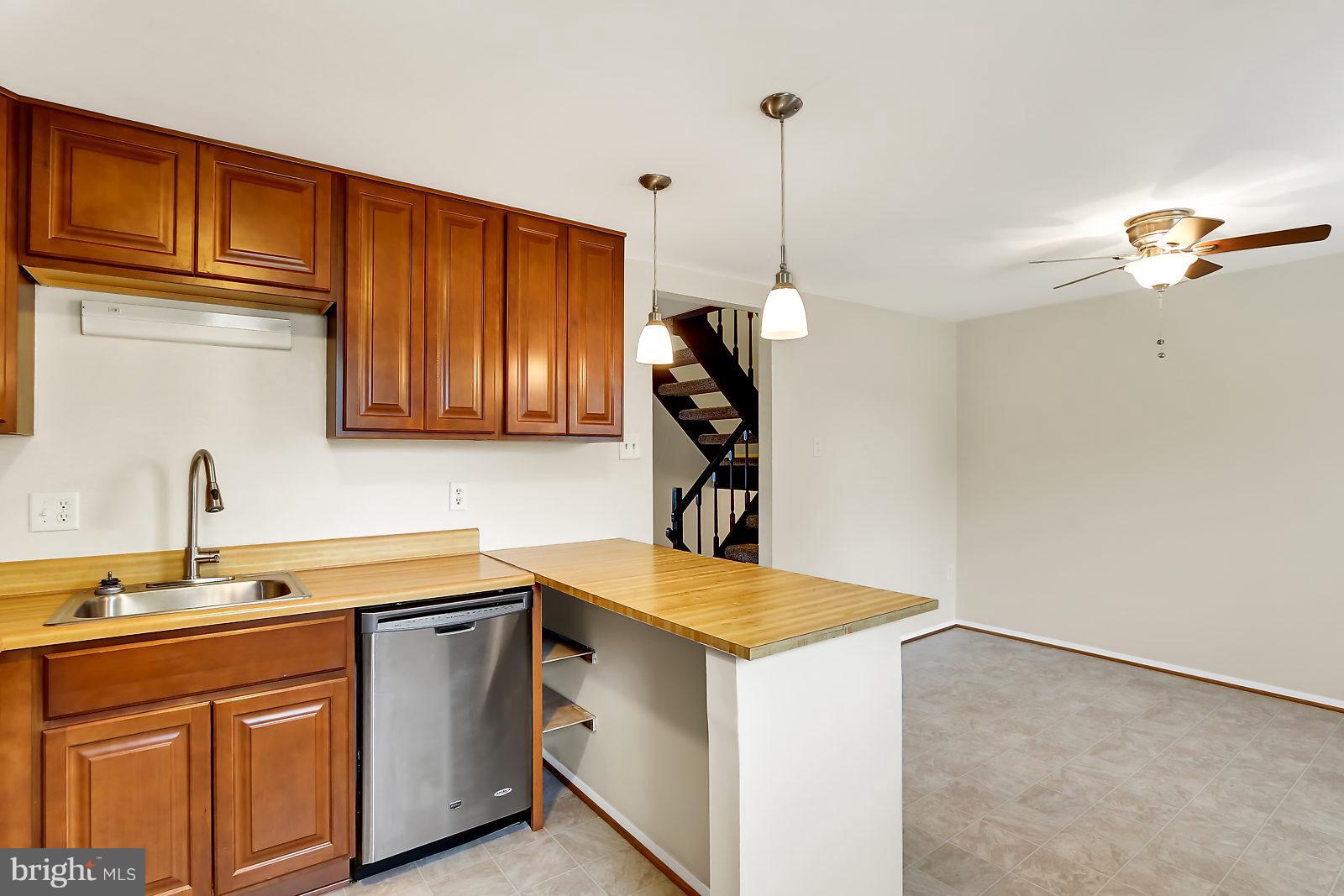 WASHINGTON SQUARE - Residential