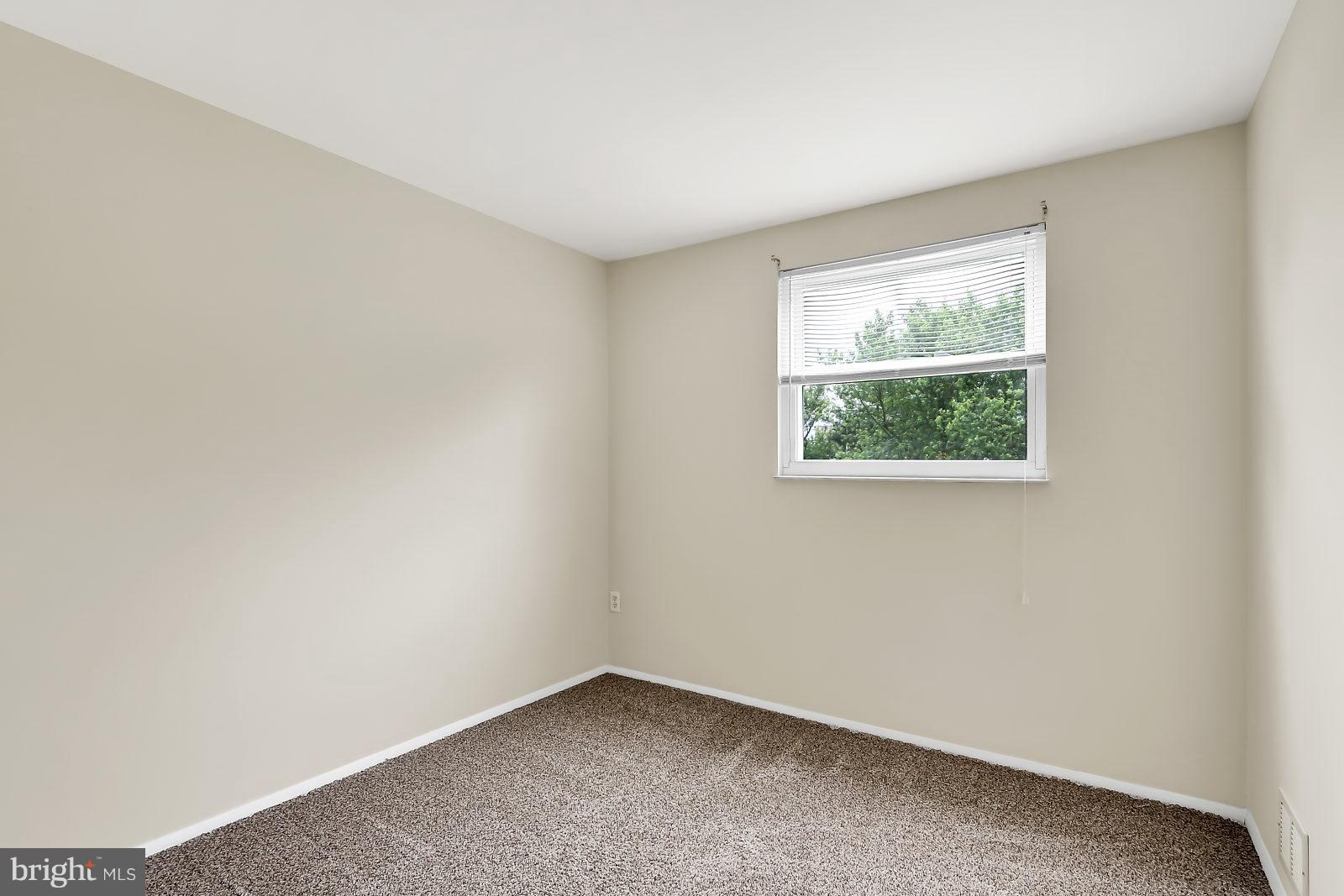 WASHINGTON SQUARE - Residential