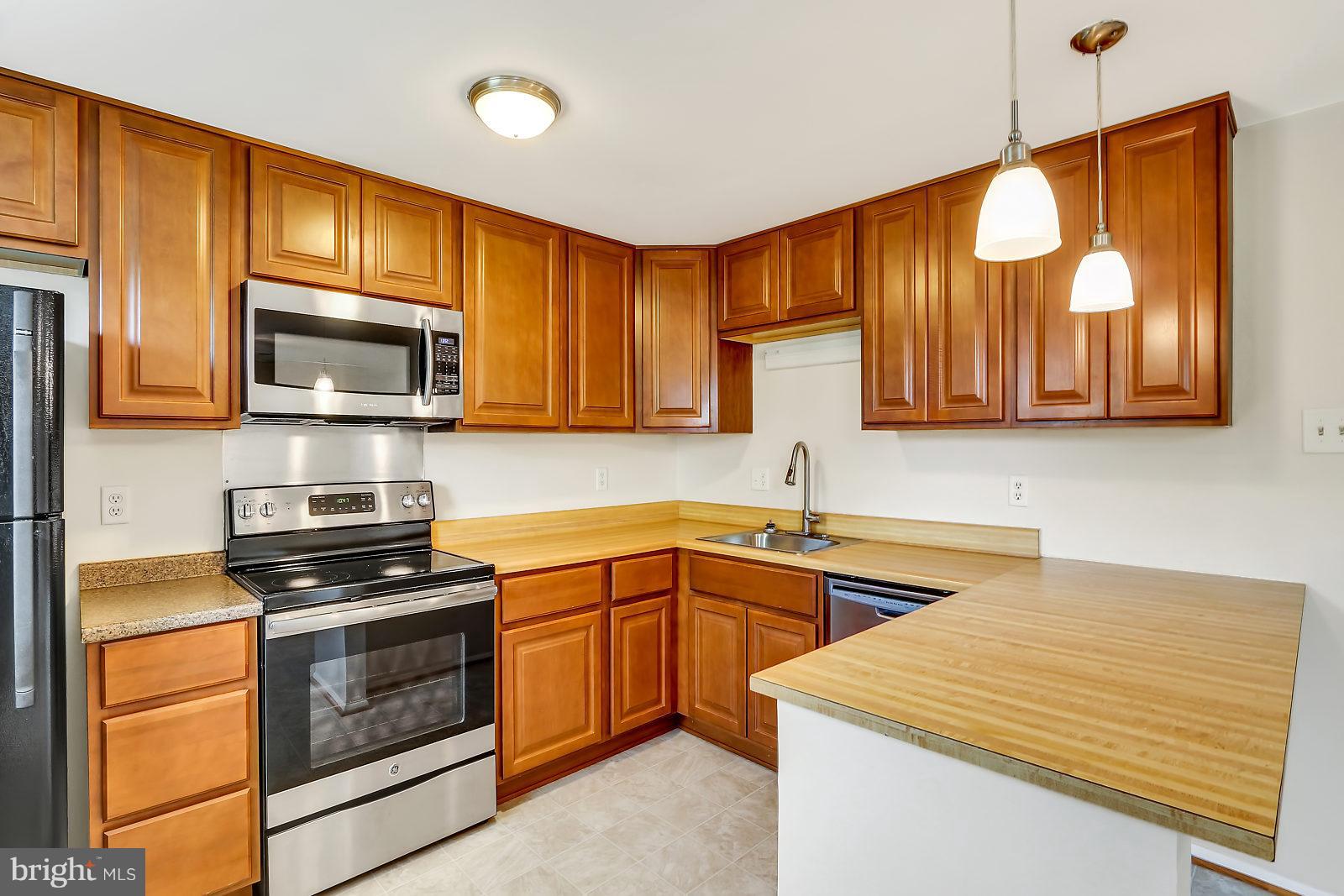 WASHINGTON SQUARE - Residential