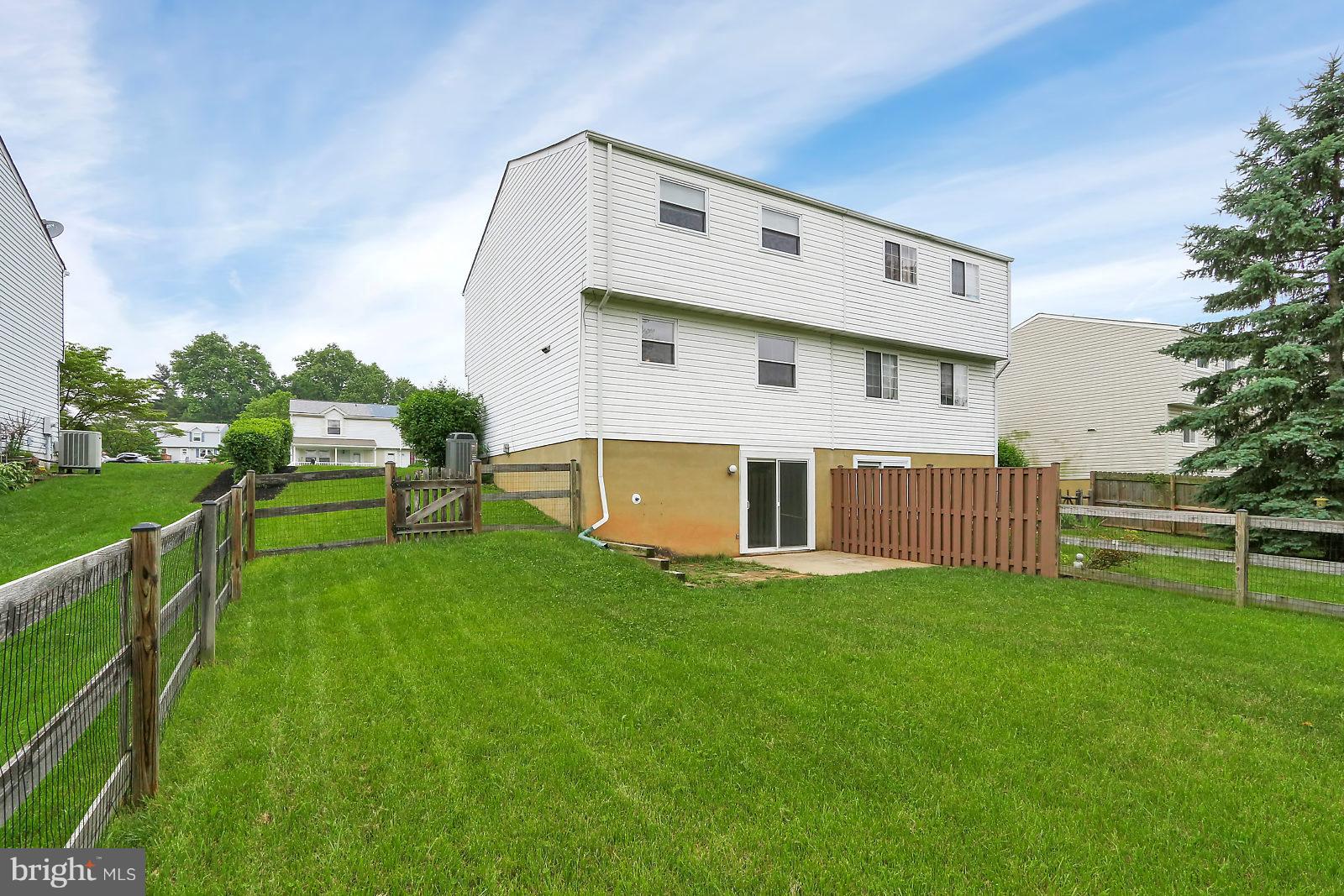 WASHINGTON SQUARE - Residential