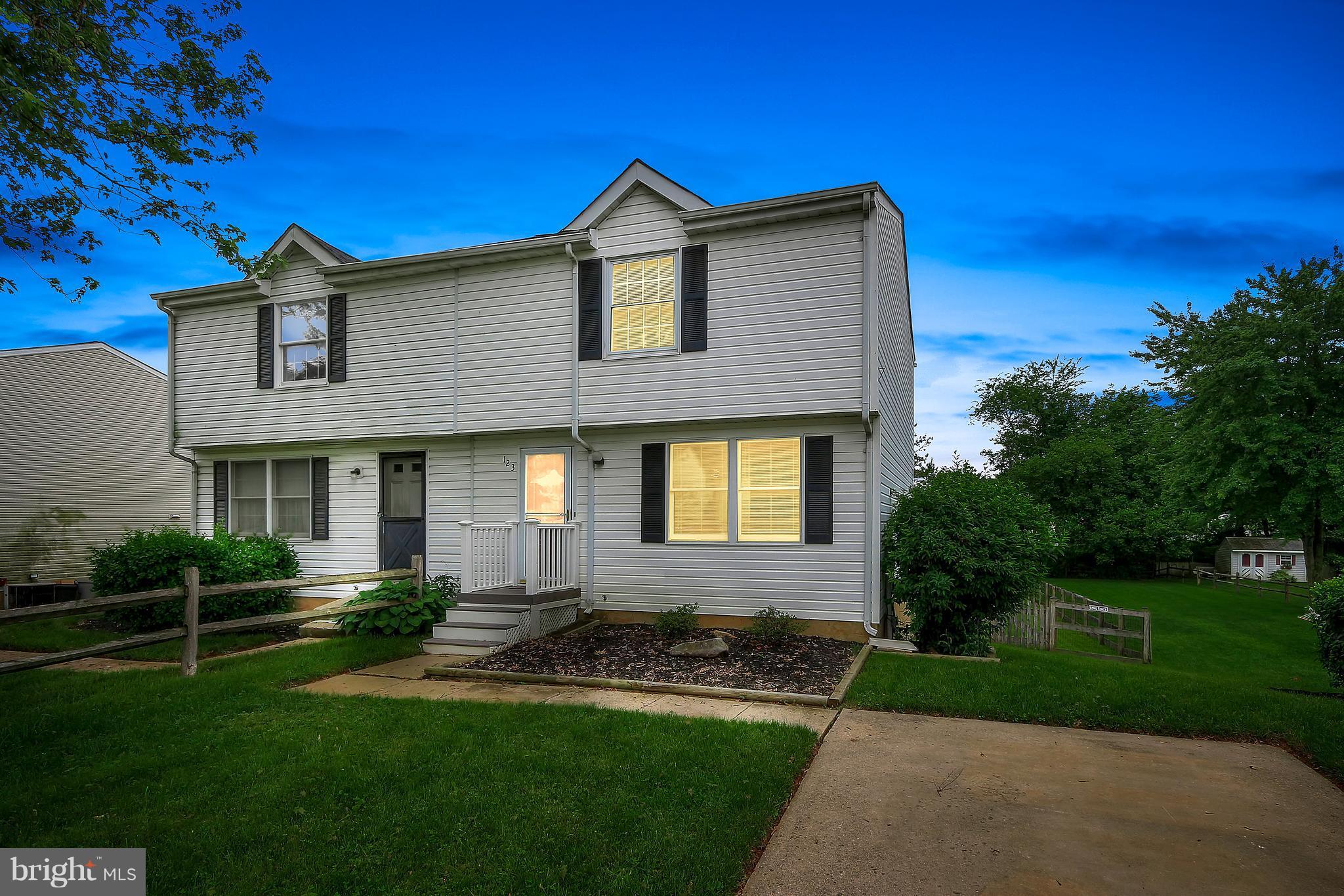 WASHINGTON SQUARE - Residential