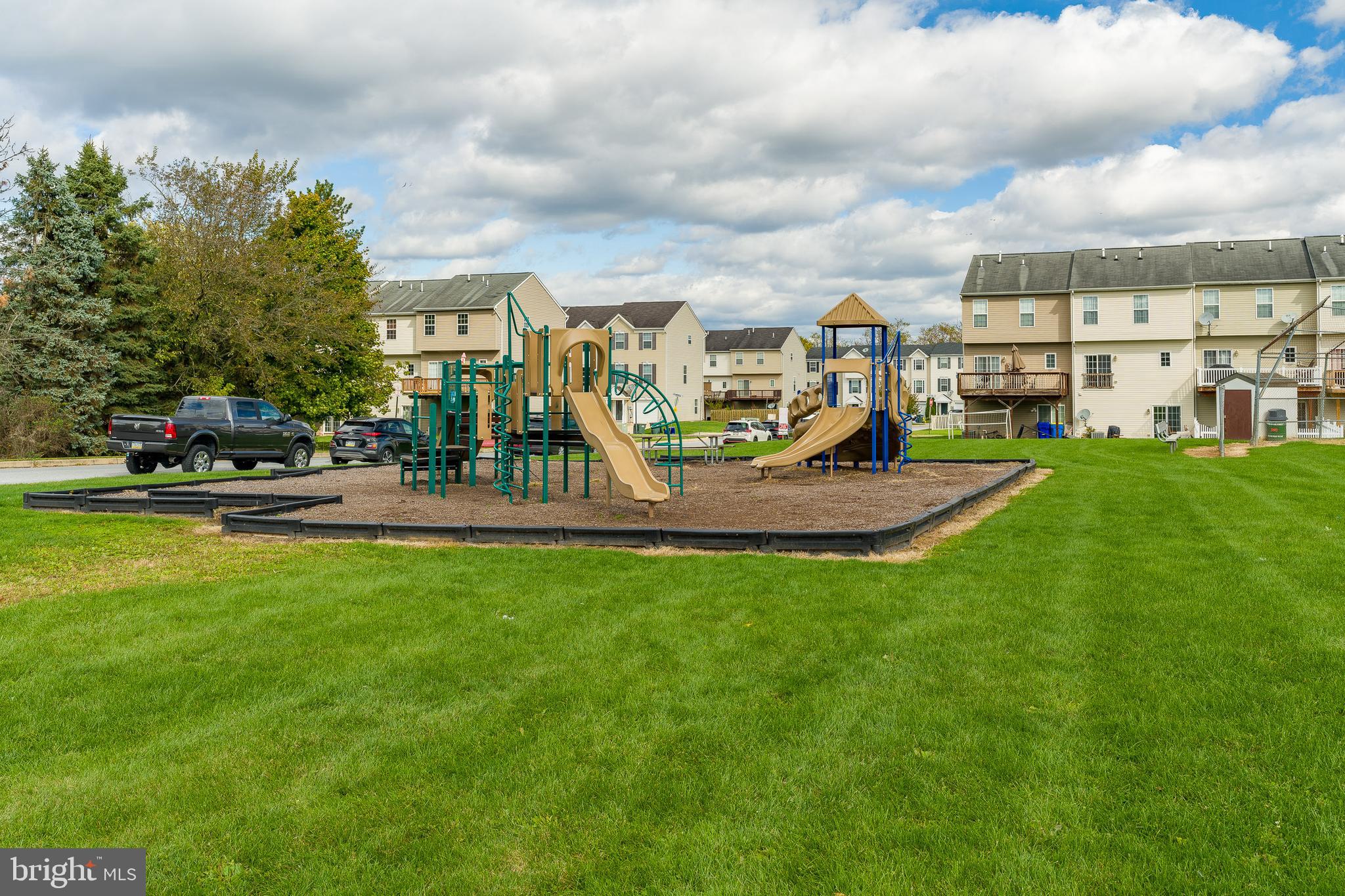 SALEM RUN - Residential