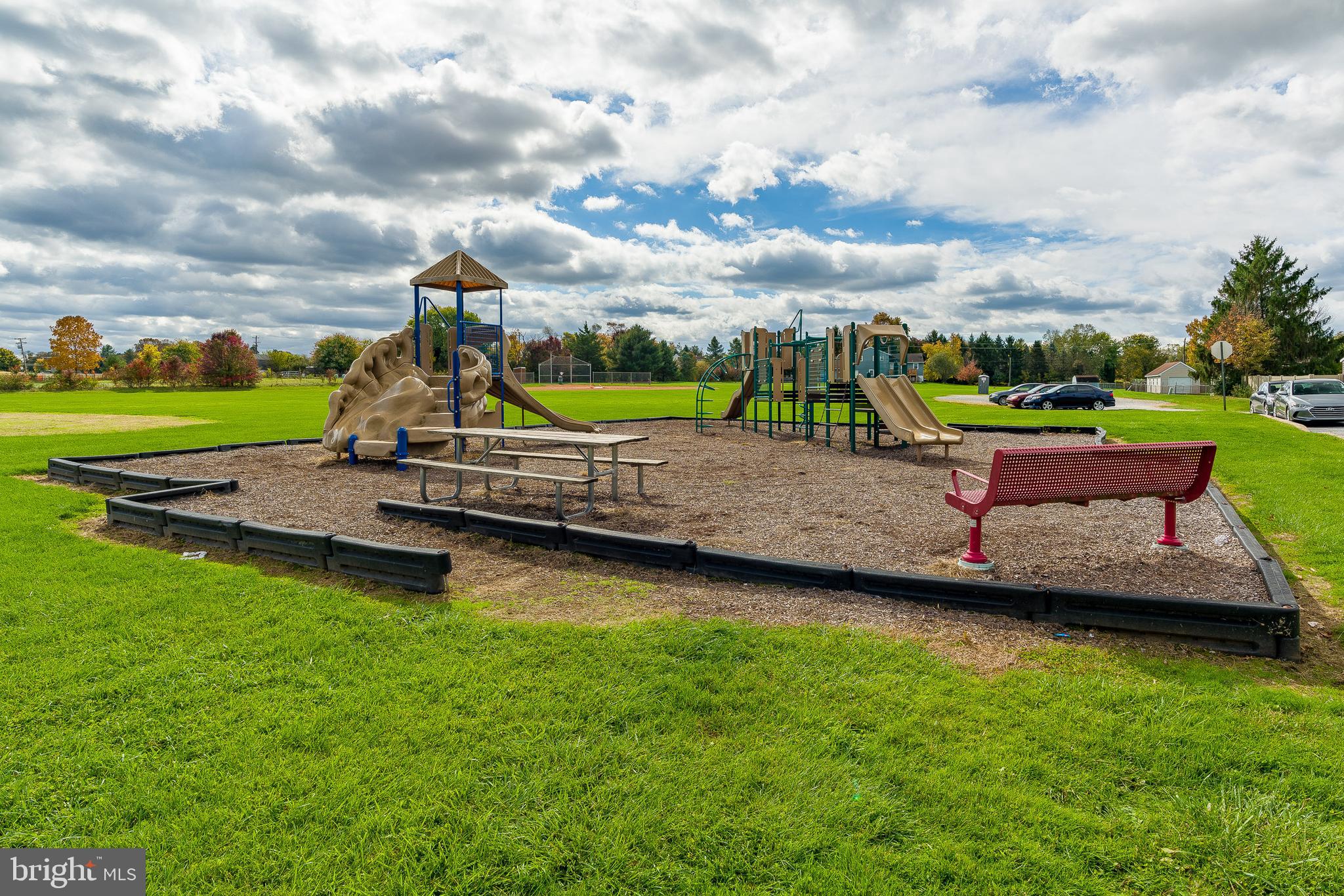 SALEM RUN - Residential