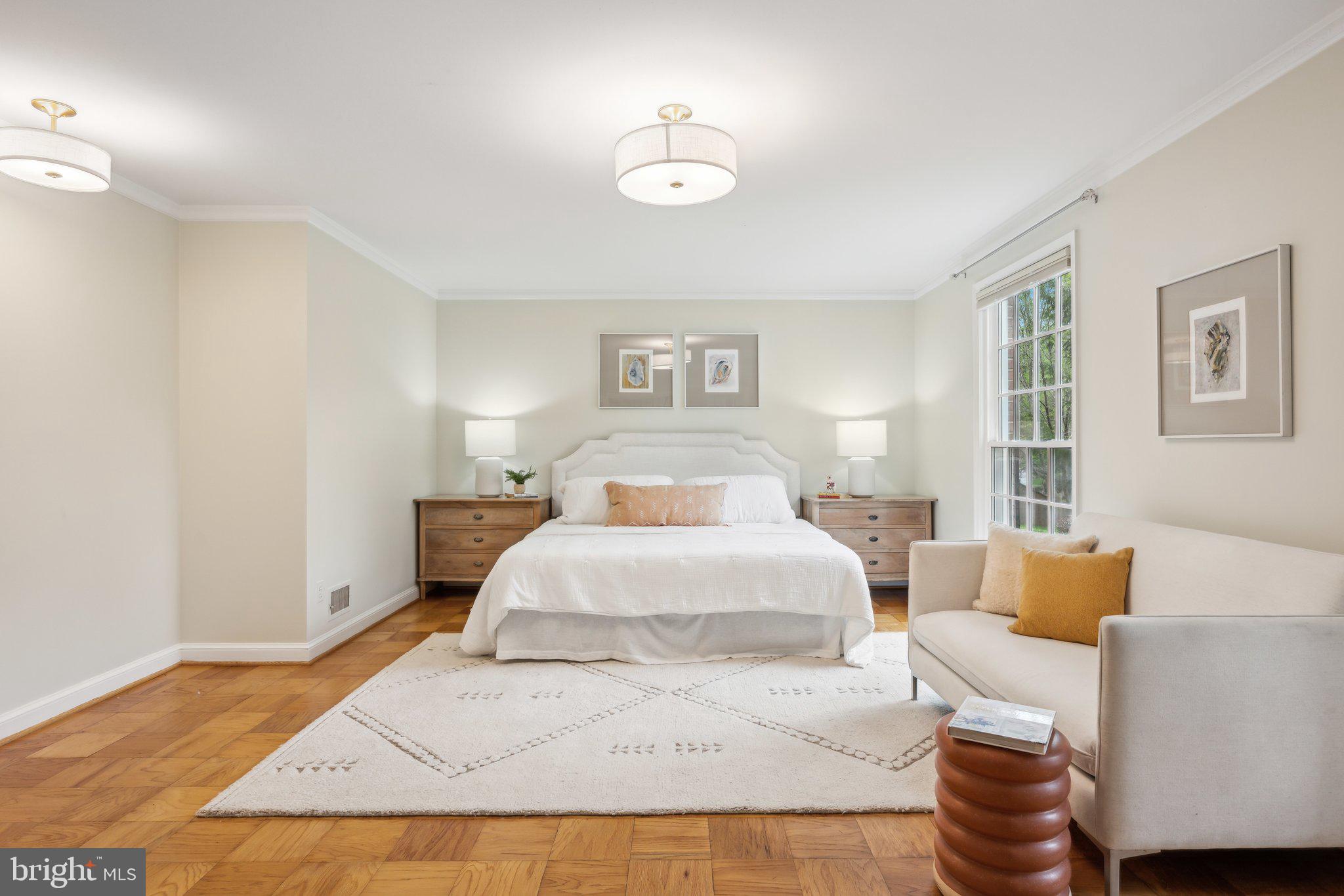 LARCHMONT KNOLLS - Residential Lease