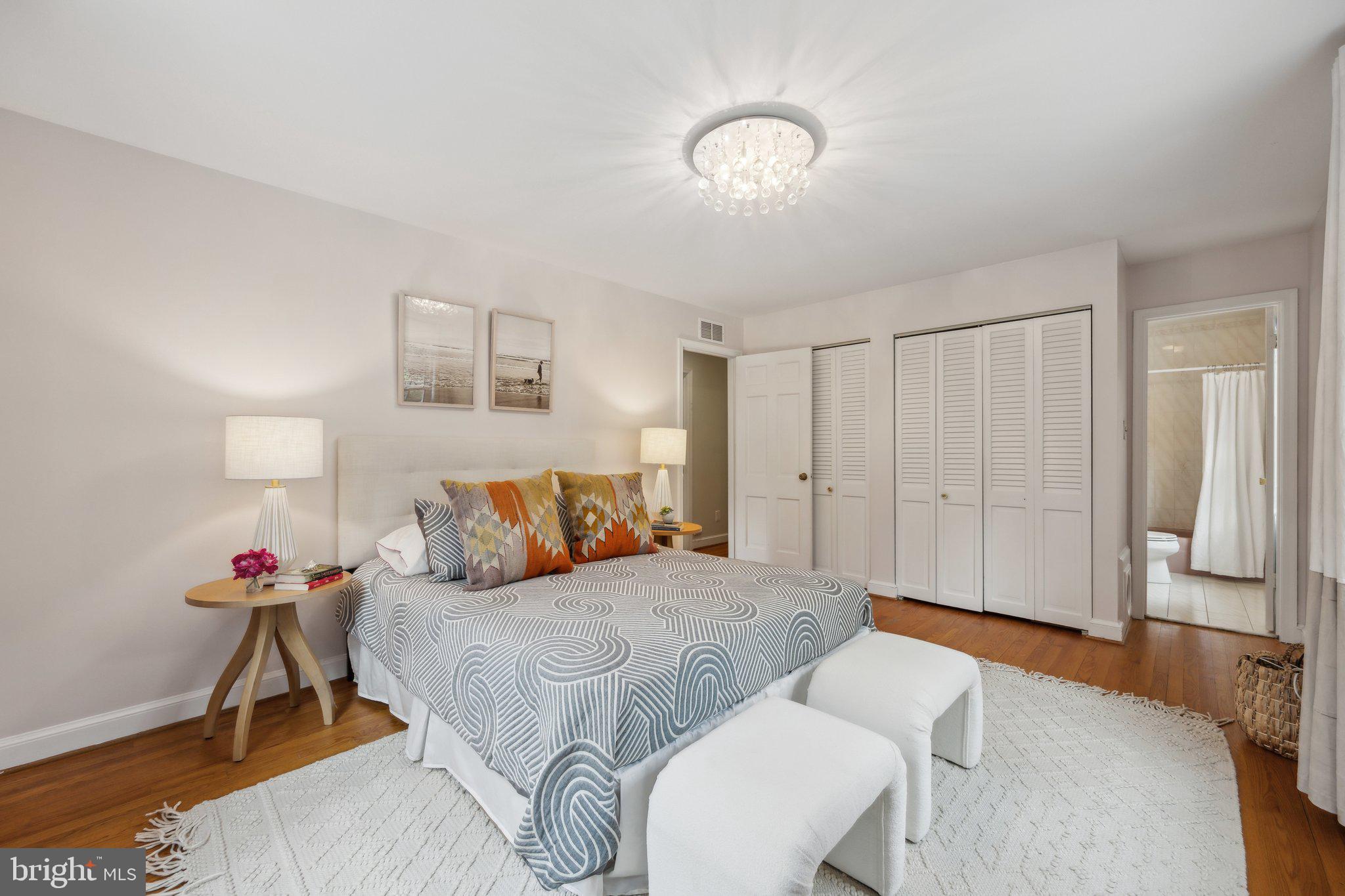 LARCHMONT KNOLLS - Residential Lease