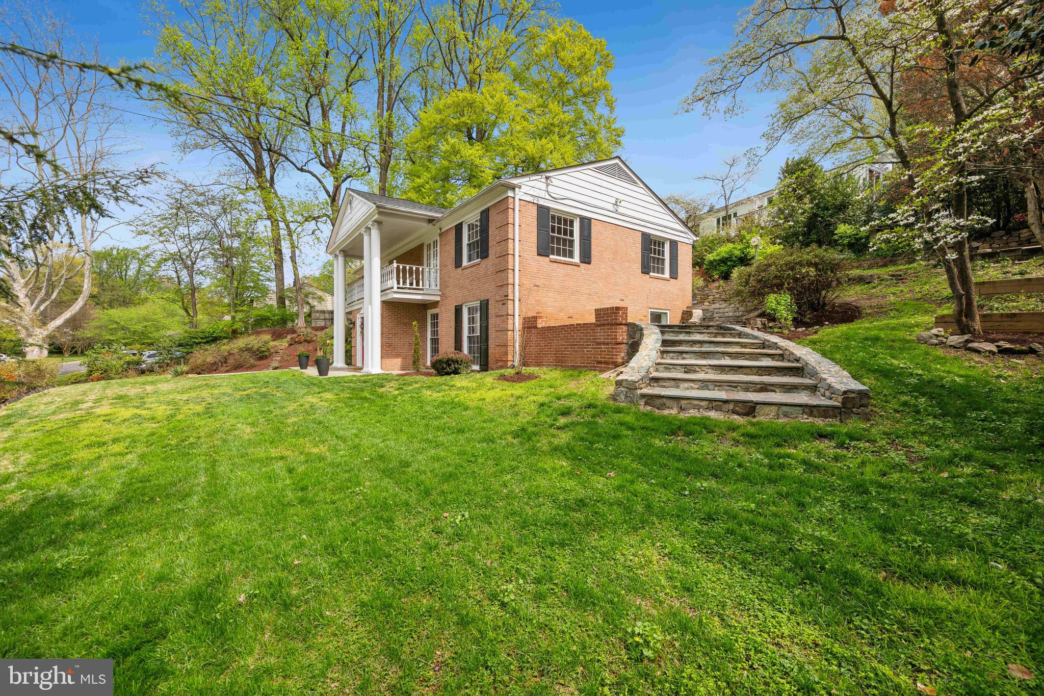 LARCHMONT KNOLLS - Residential Lease