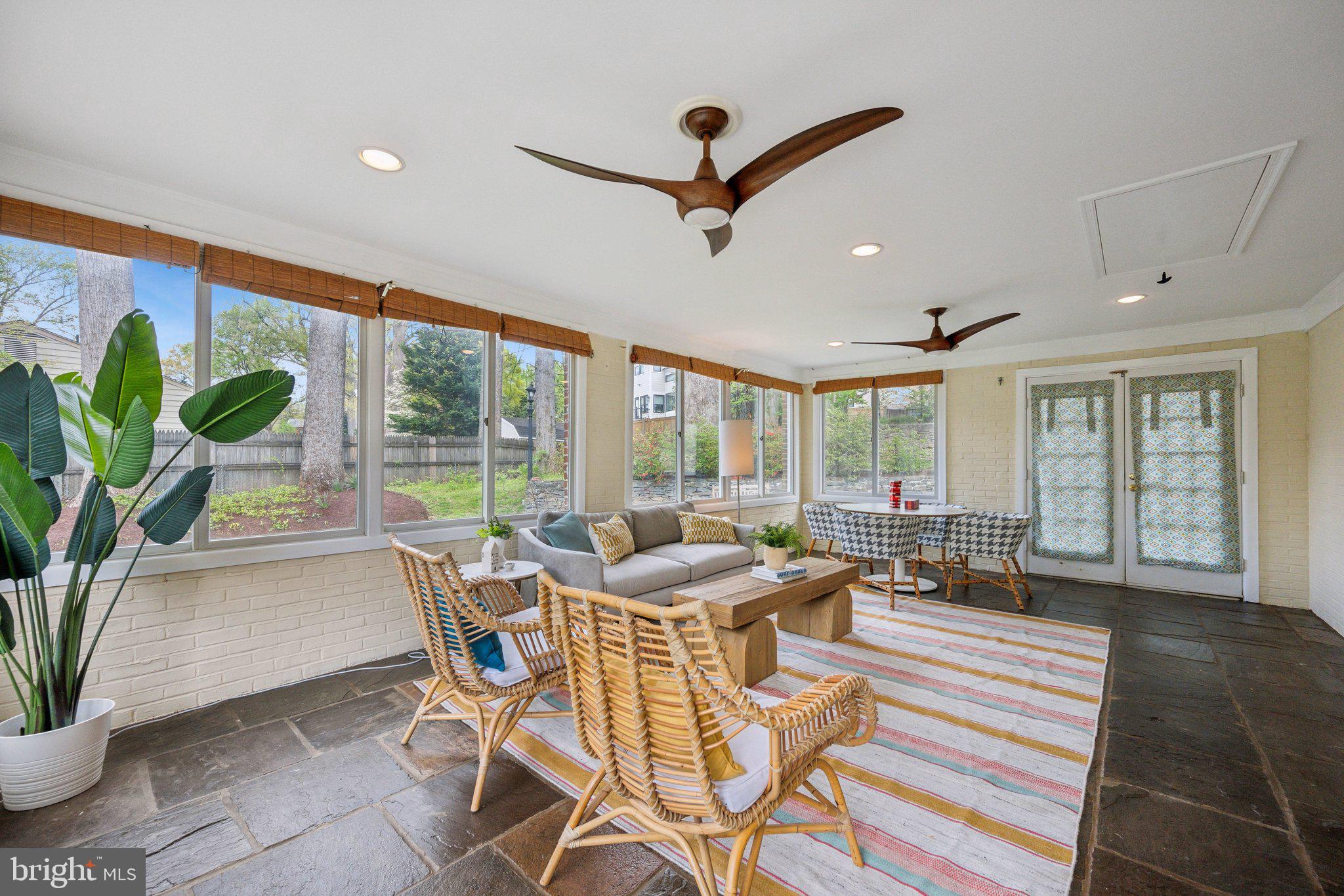 LARCHMONT KNOLLS - Residential Lease