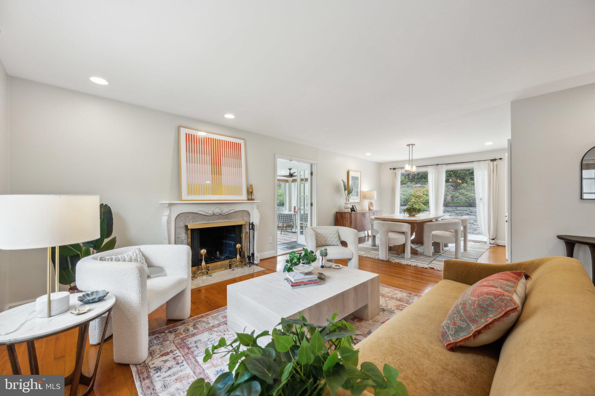 LARCHMONT KNOLLS - Residential Lease