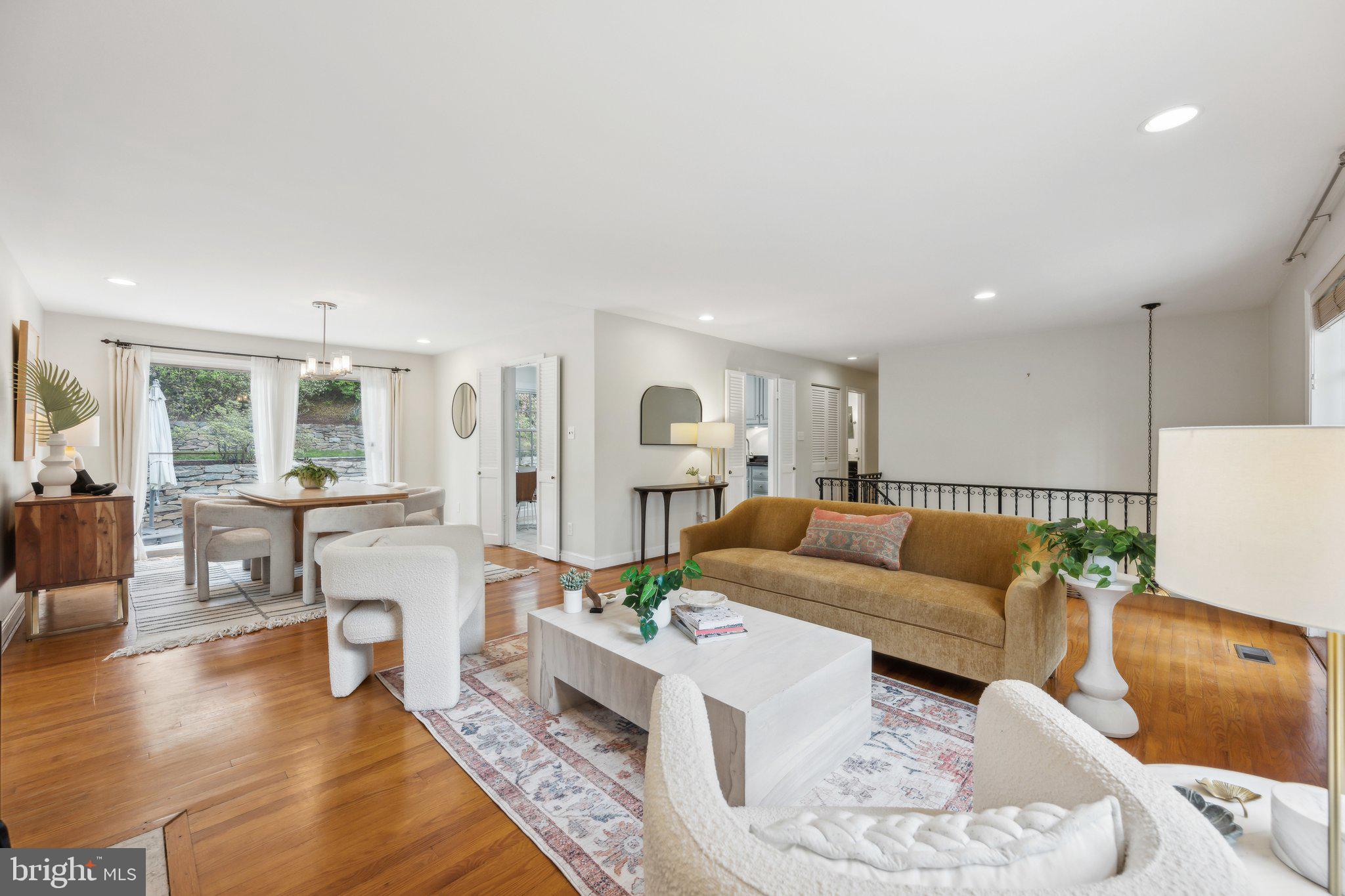 LARCHMONT KNOLLS - Residential Lease