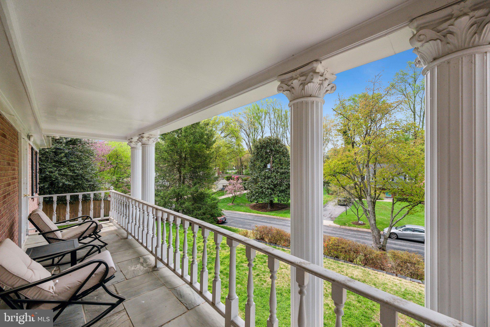 LARCHMONT KNOLLS - Residential Lease