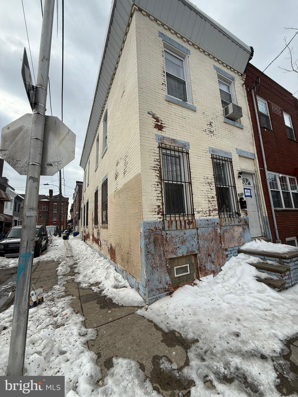 Photo of 816 Jackson Street, PHILADELPHIA, PA 19148 (MLS # PAPH2586122)