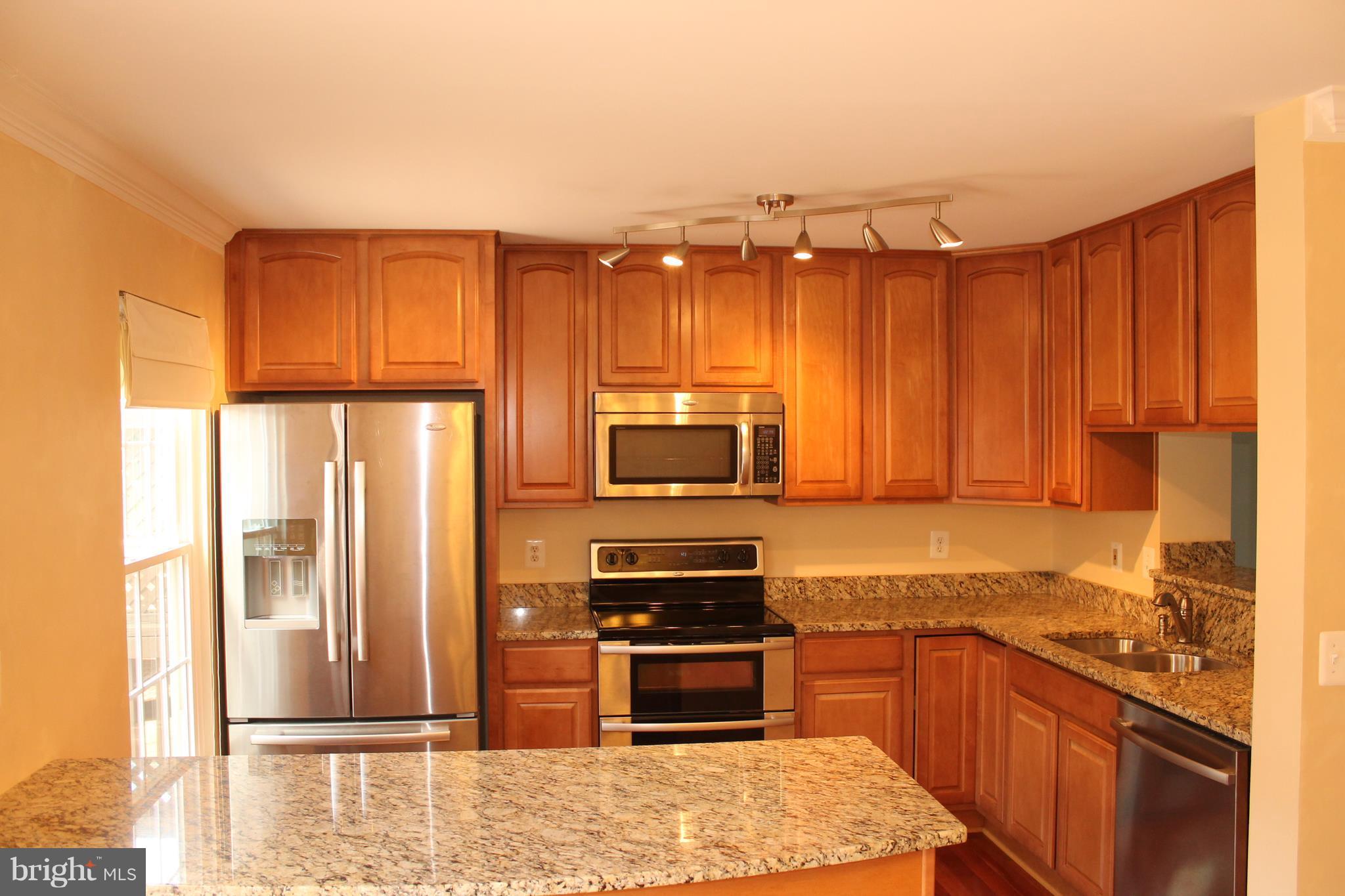 MANCHESTER LAKES - Residential Lease