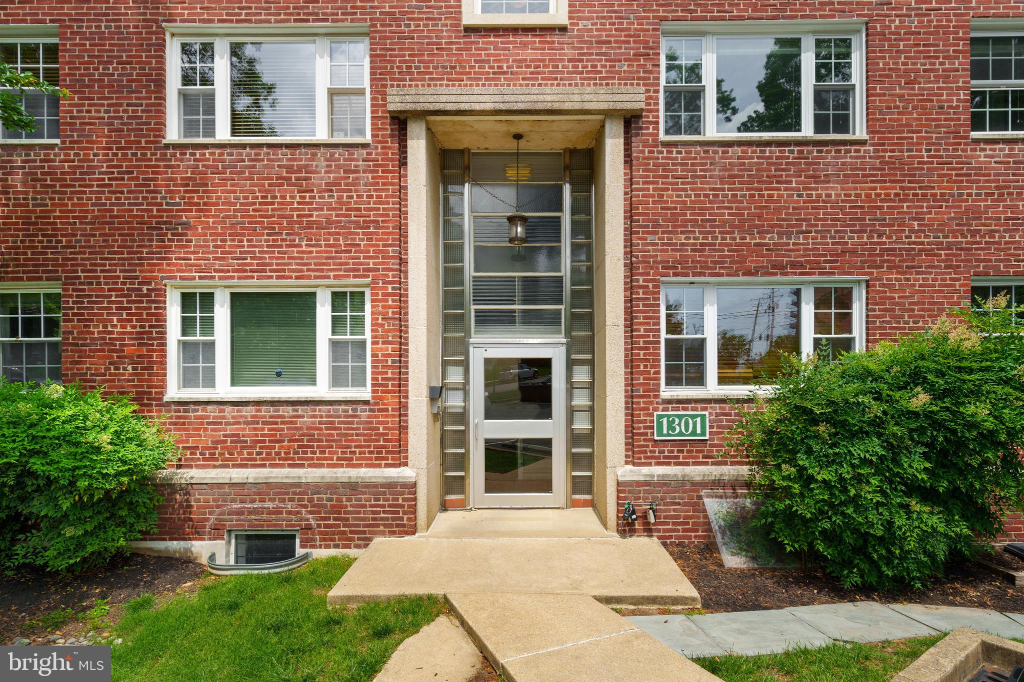 1301 N ODE STREET 135