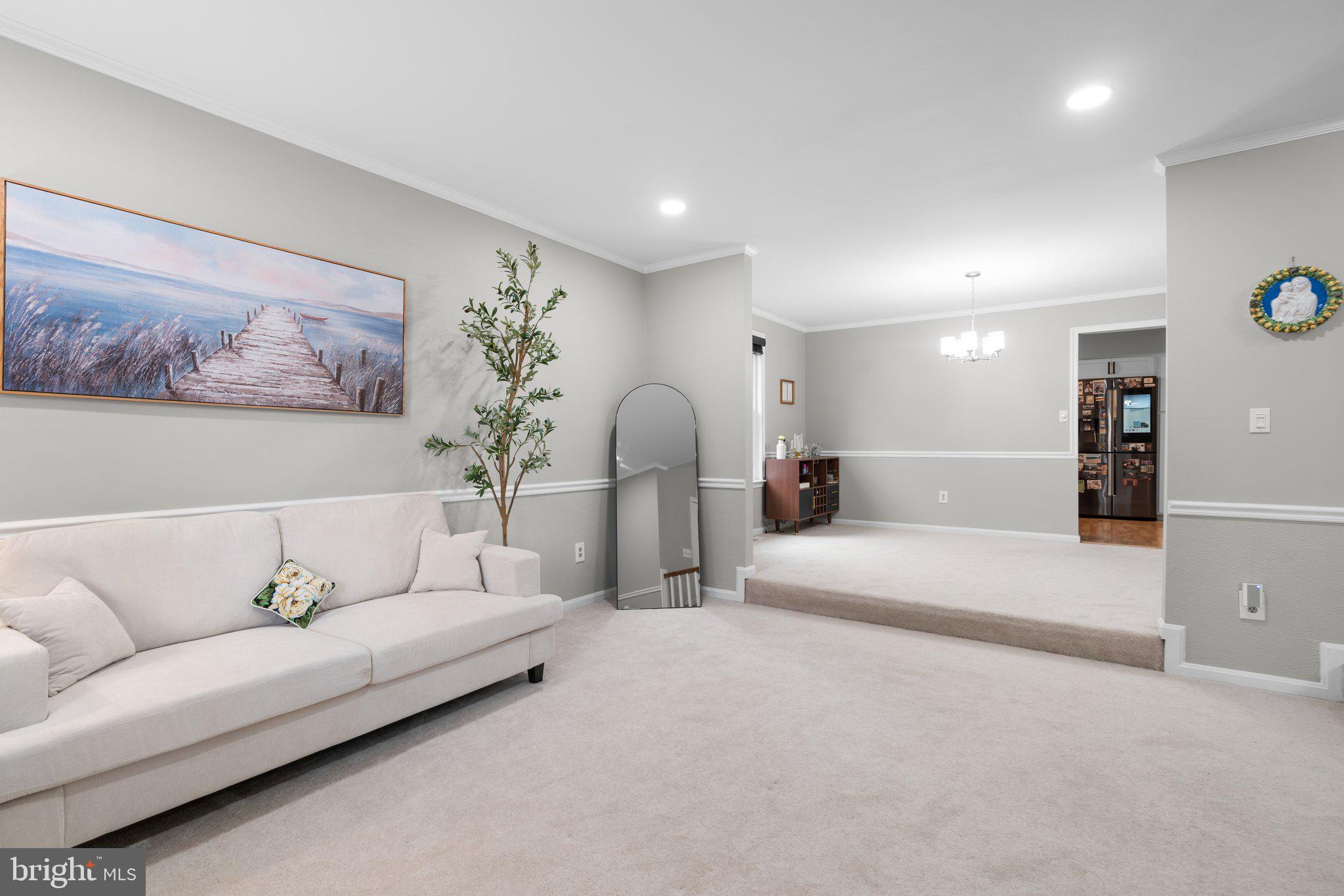 6221 LIGHT POINT PLACE