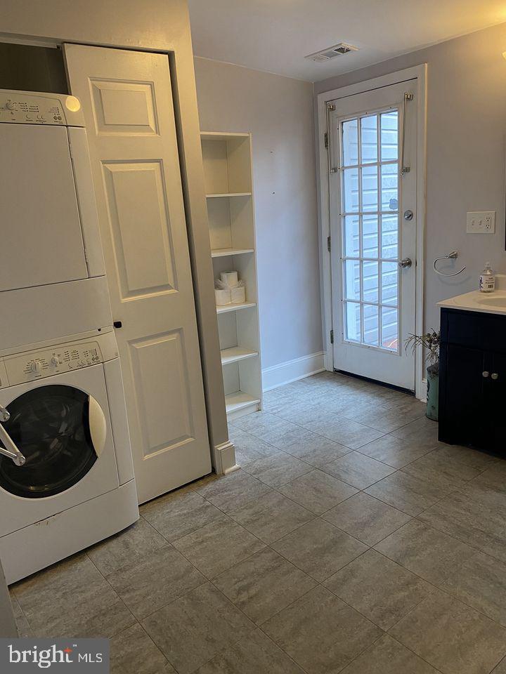 BUTCHER'S HILL - Residential Lease