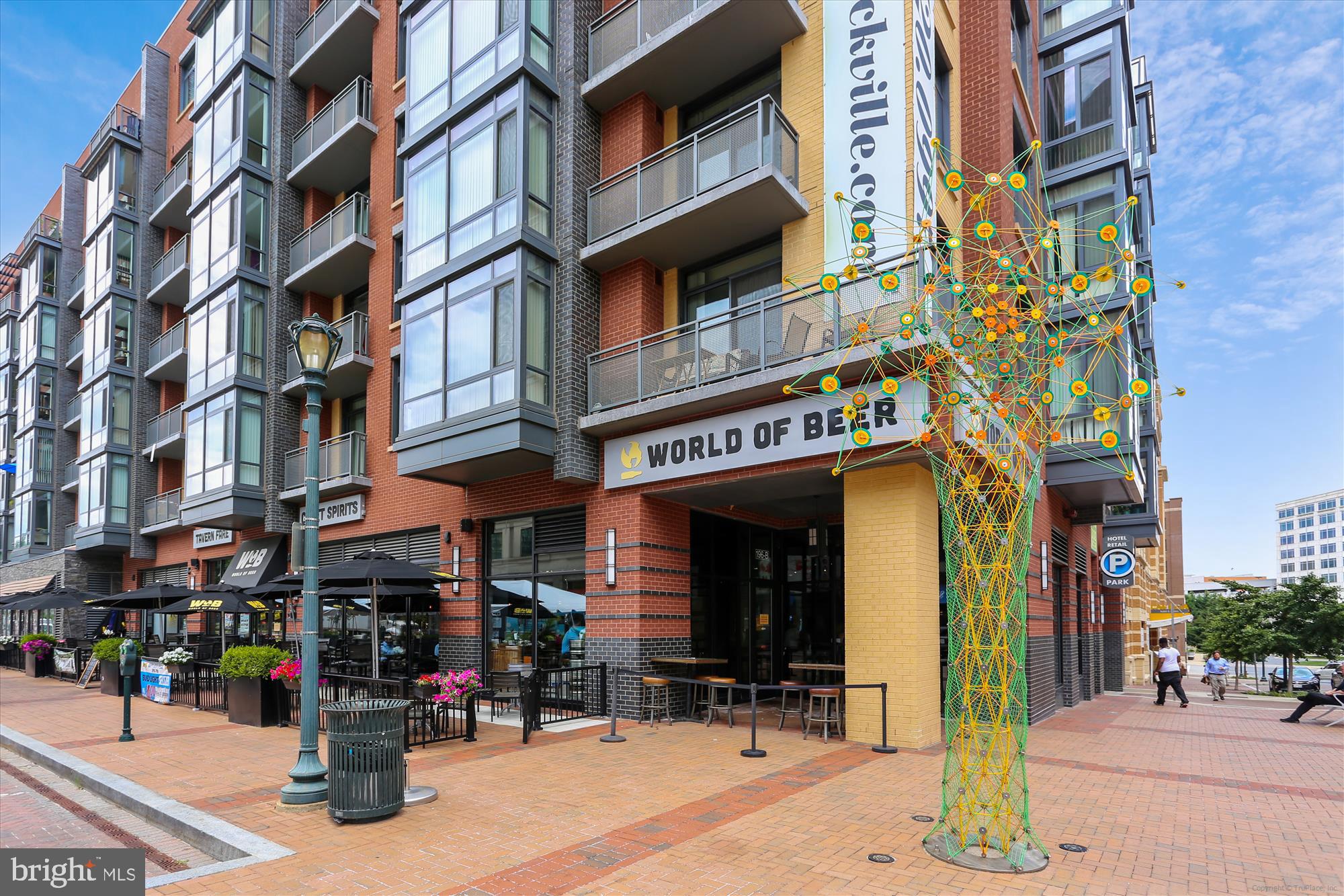 AMERICANA CENTRE - Residential