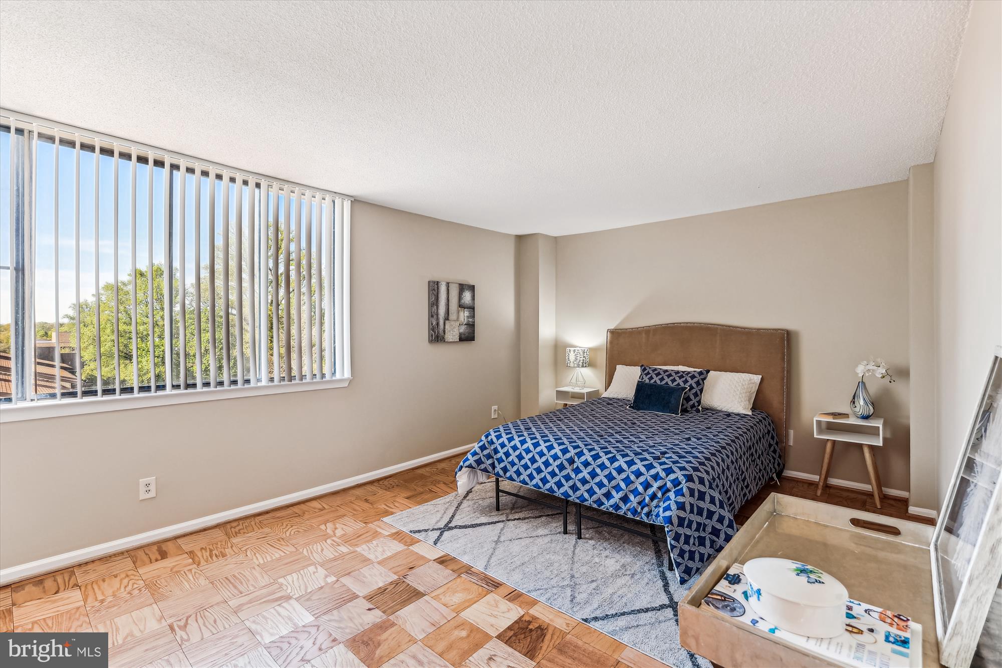 AMERICANA CENTRE - Residential