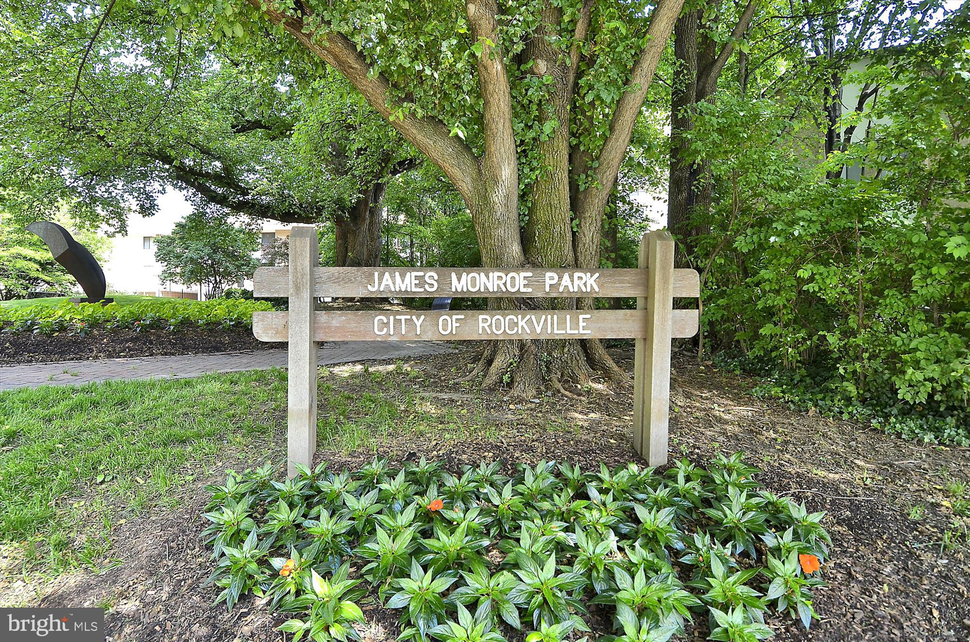 AMERICANA CENTRE - Residential