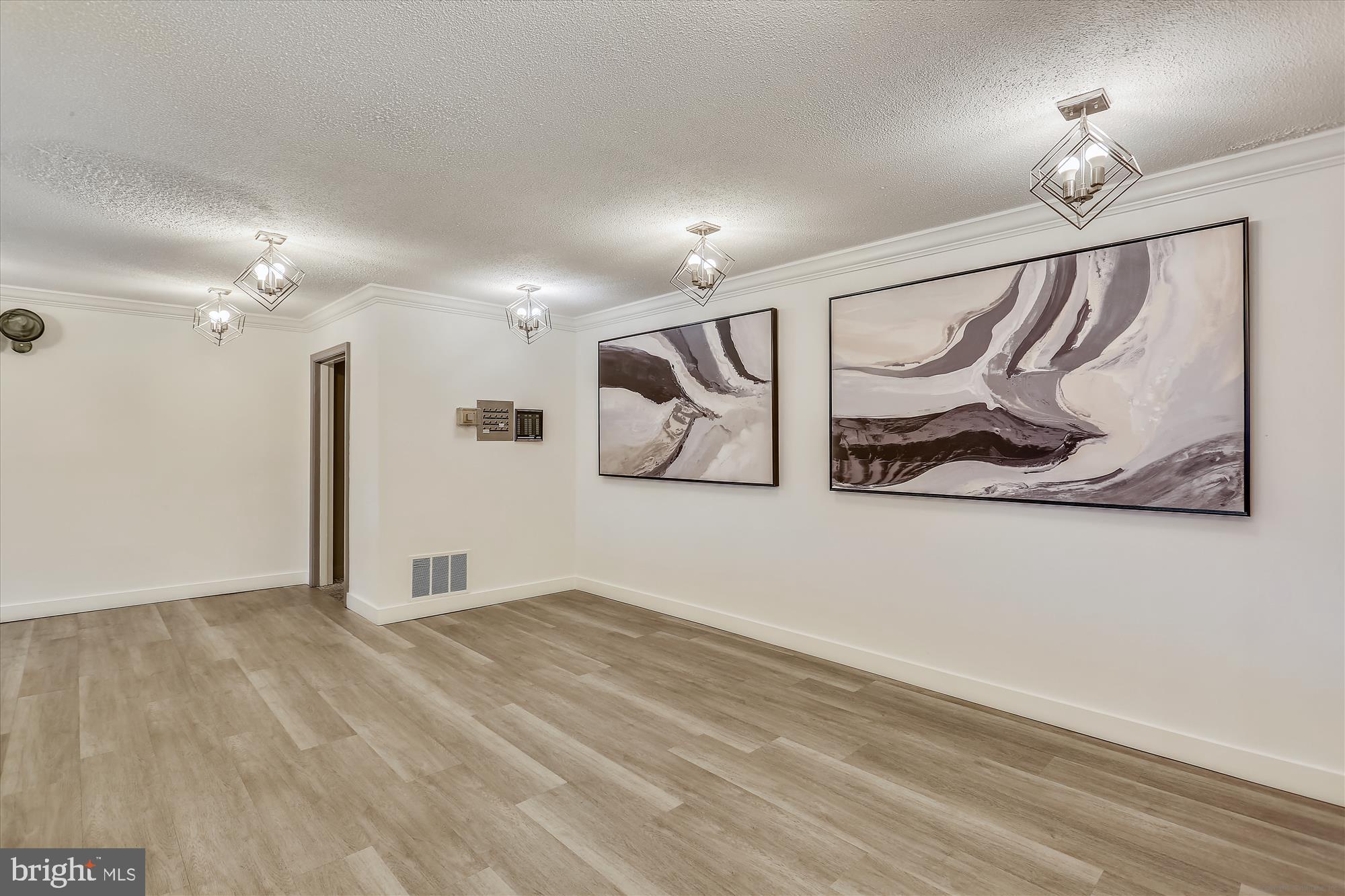 AMERICANA CENTRE - Residential