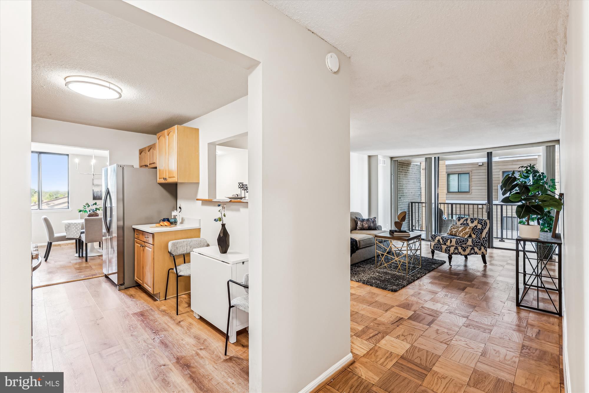 AMERICANA CENTRE - Residential