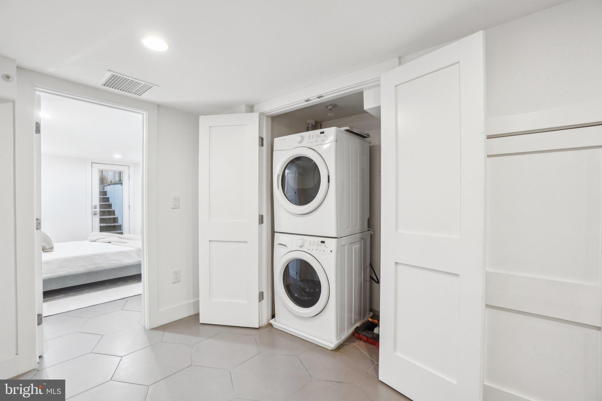 DUPONT CIRCLE - Residential