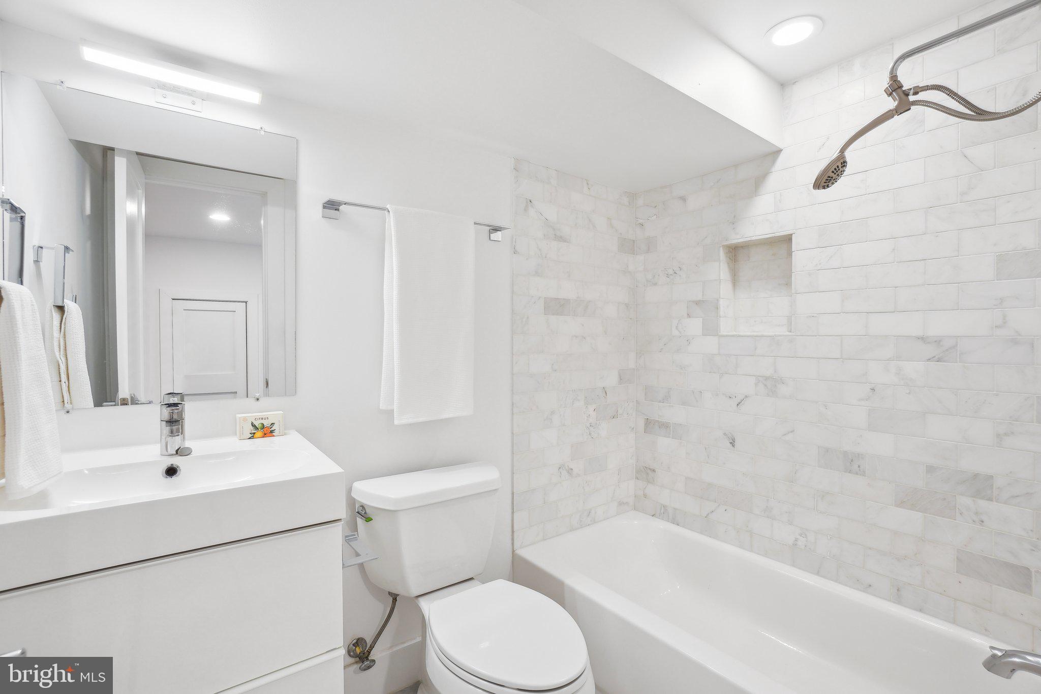 DUPONT CIRCLE - Residential