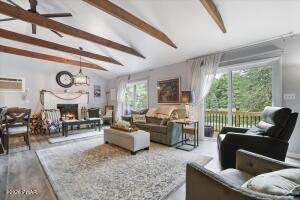 106 CABIN COURT
