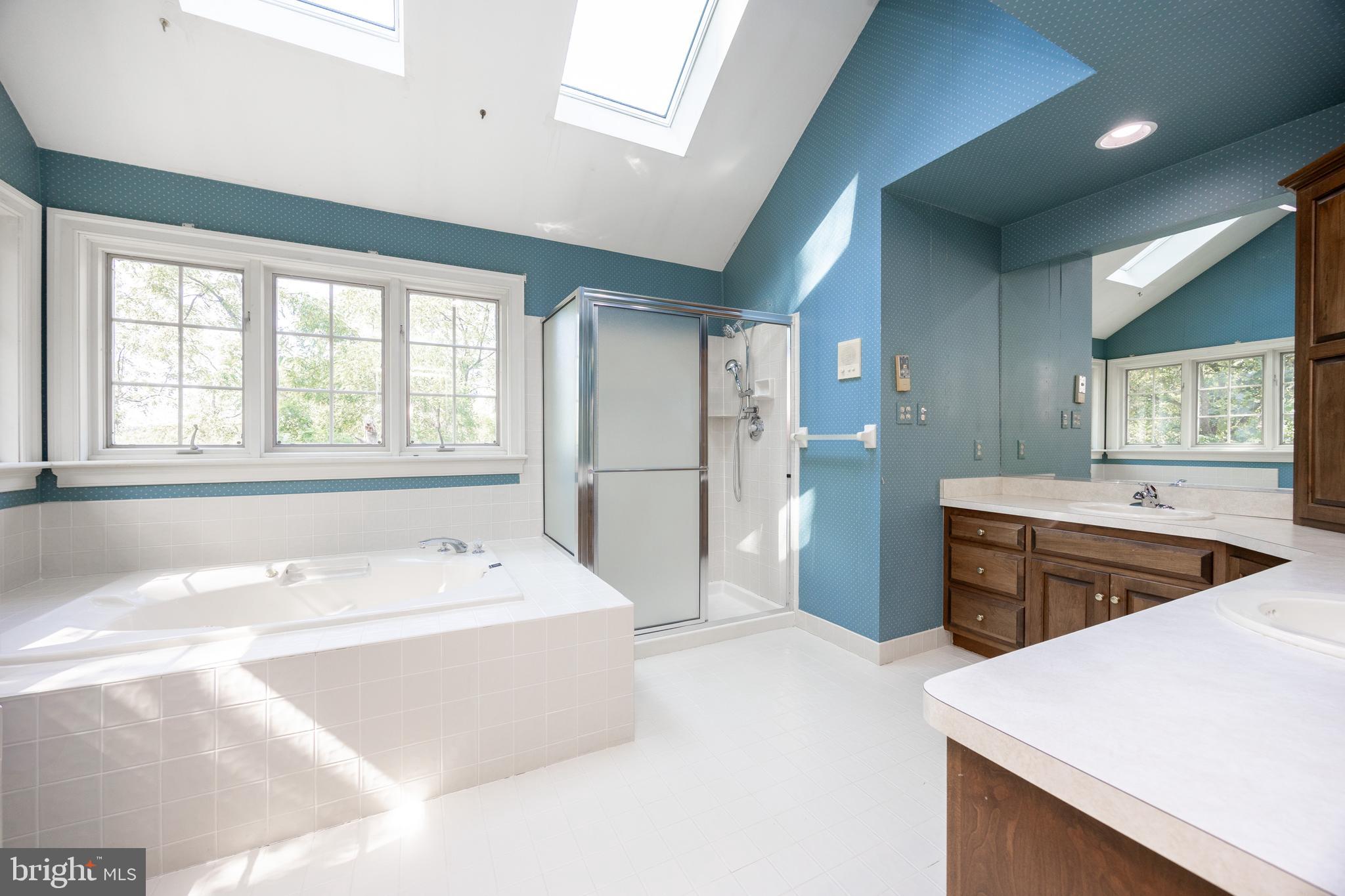 GLENWOOD ESTATES - Residential