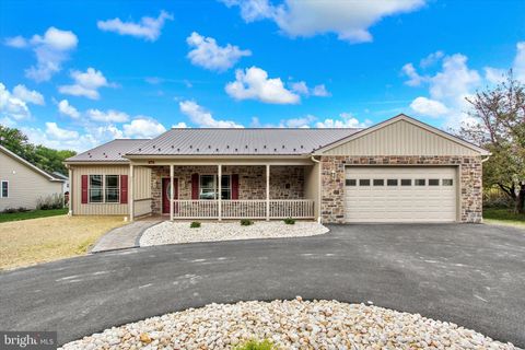 13189 SENECA DRIVE WAYNESBORO PA 17268