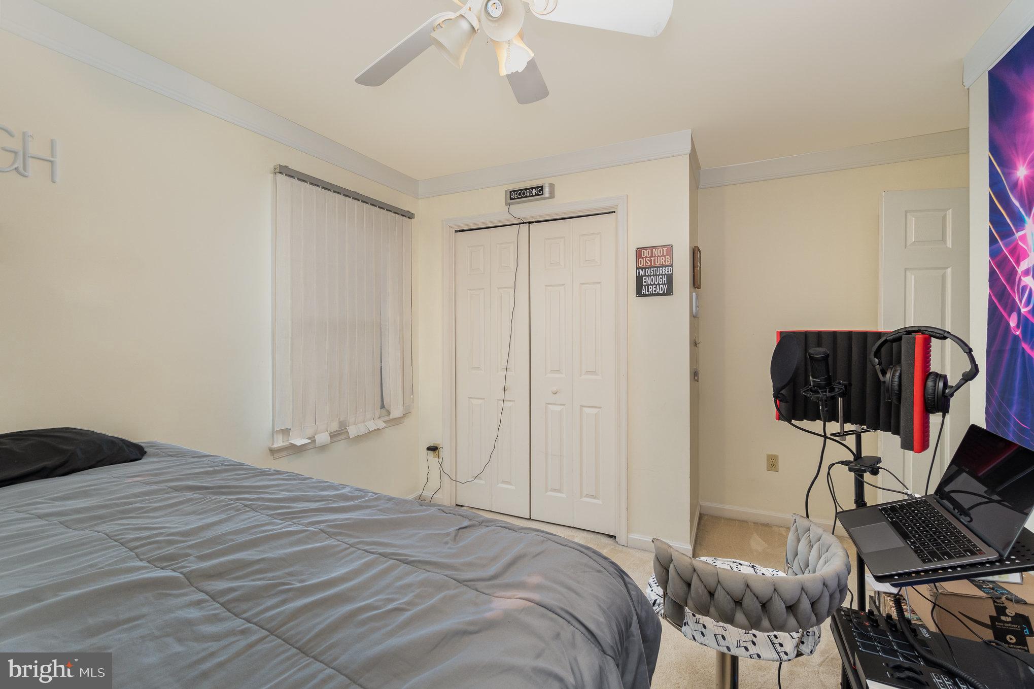 ROLLING HILLS ESTATES - Residential