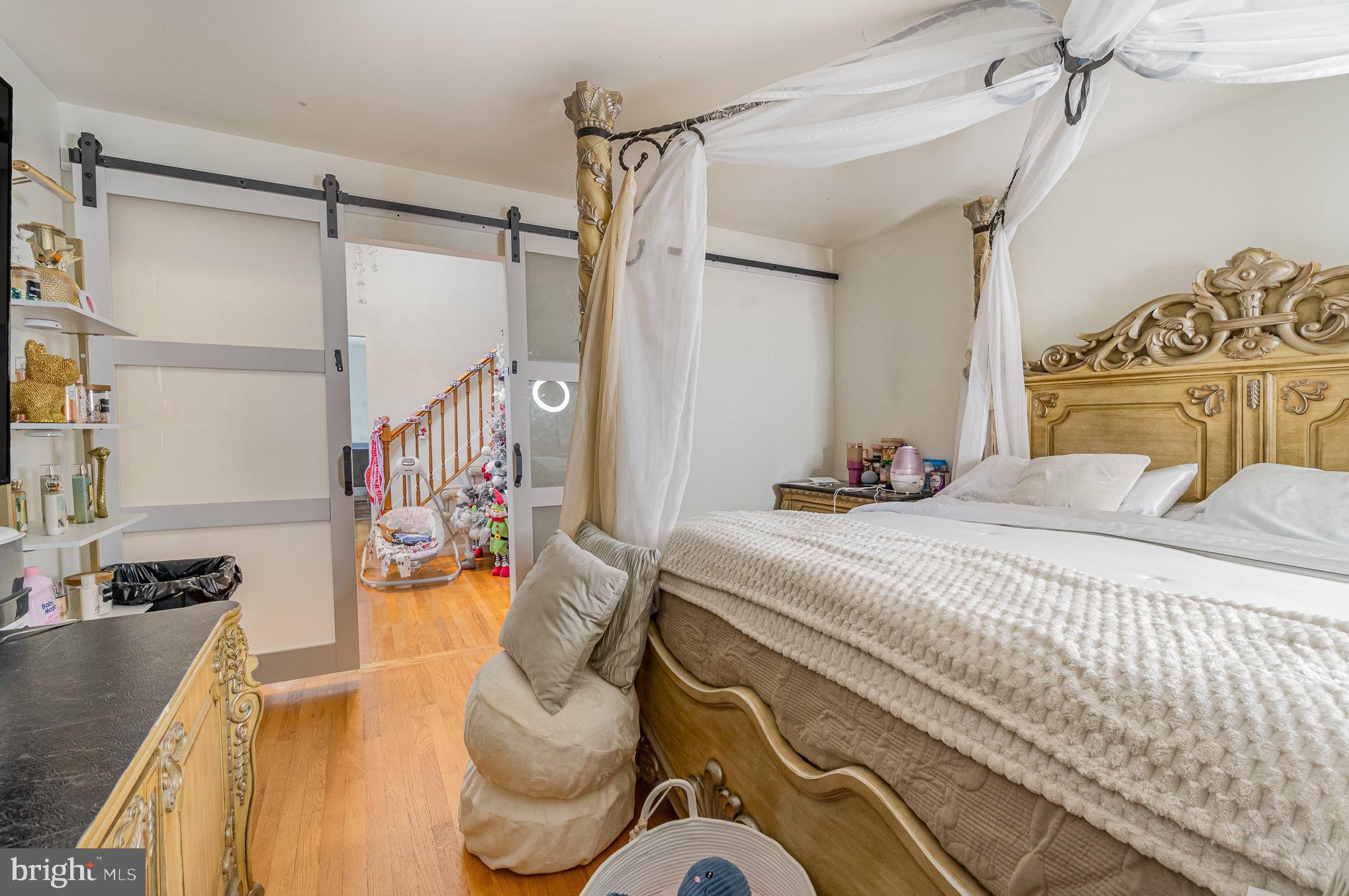 ROLLING HILLS ESTATES - Residential