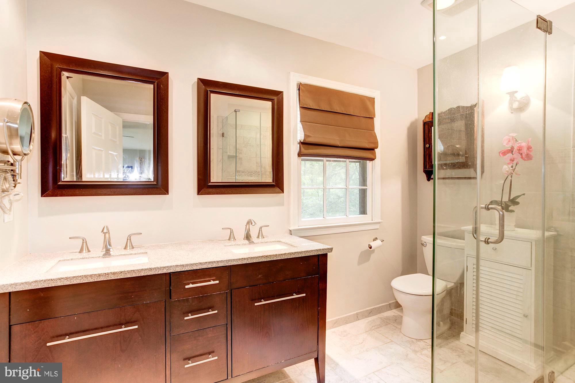 NEWINGTON STATION - Residential