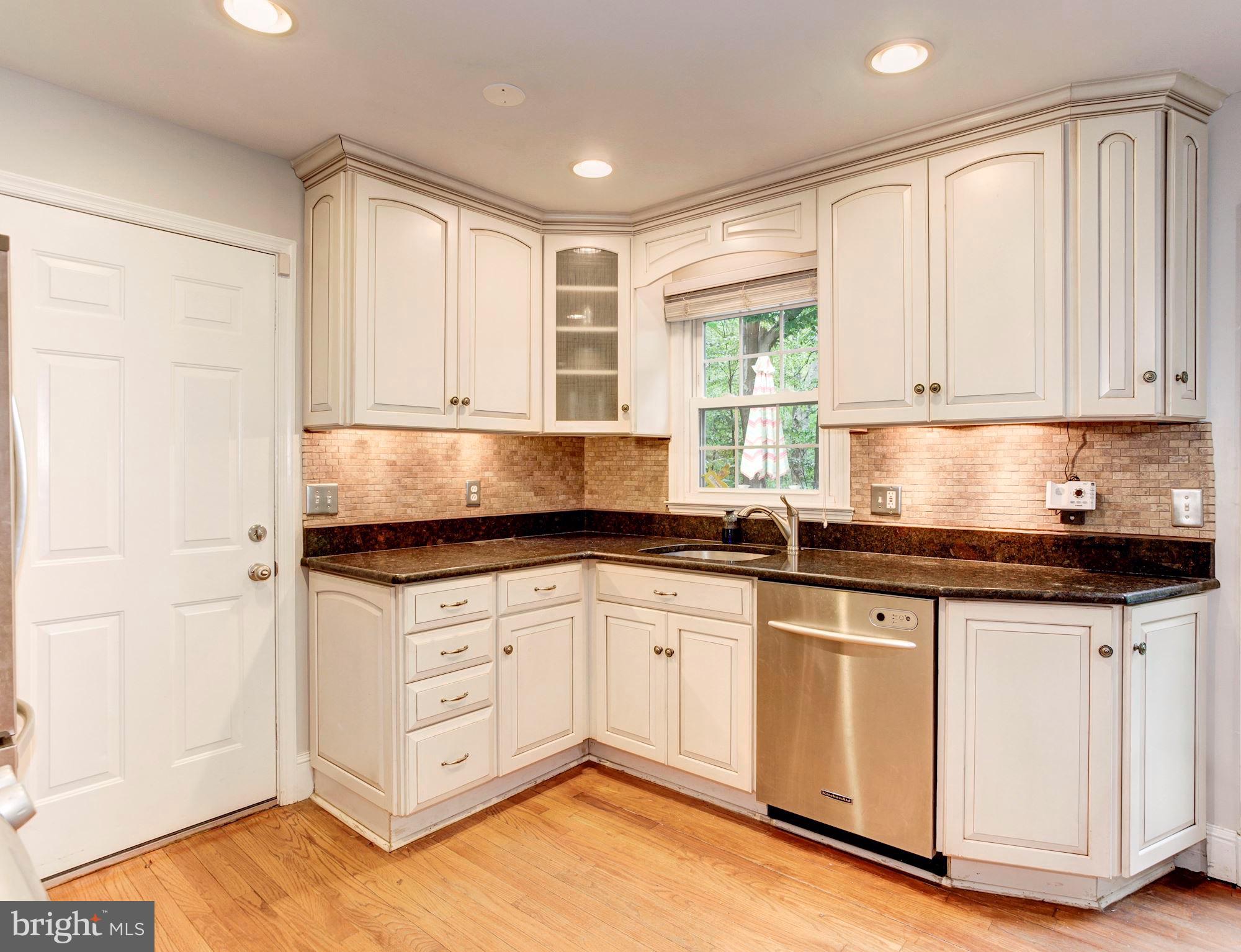 NEWINGTON STATION - Residential