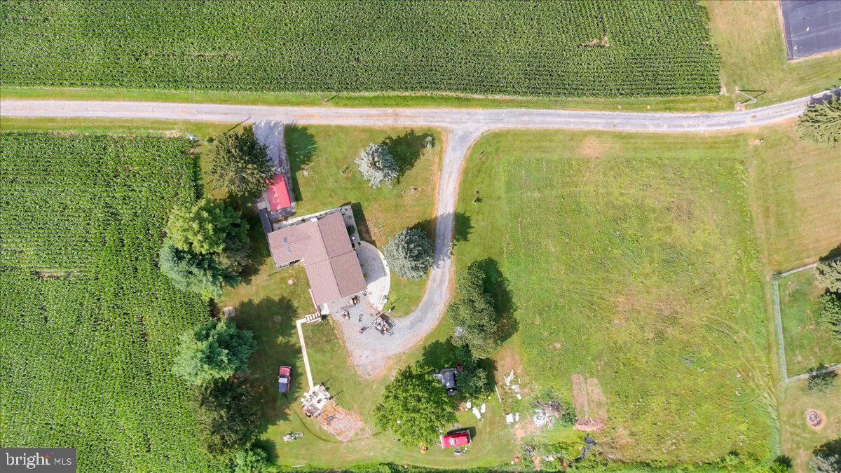 8738 & 8750 OLDE SCOTLAND ROAD