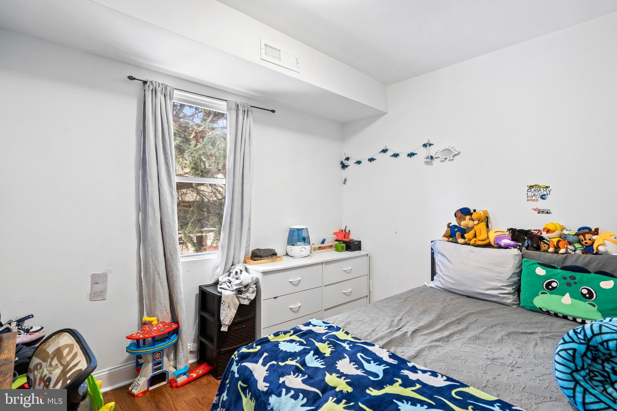 NORTHWOOD - Residential