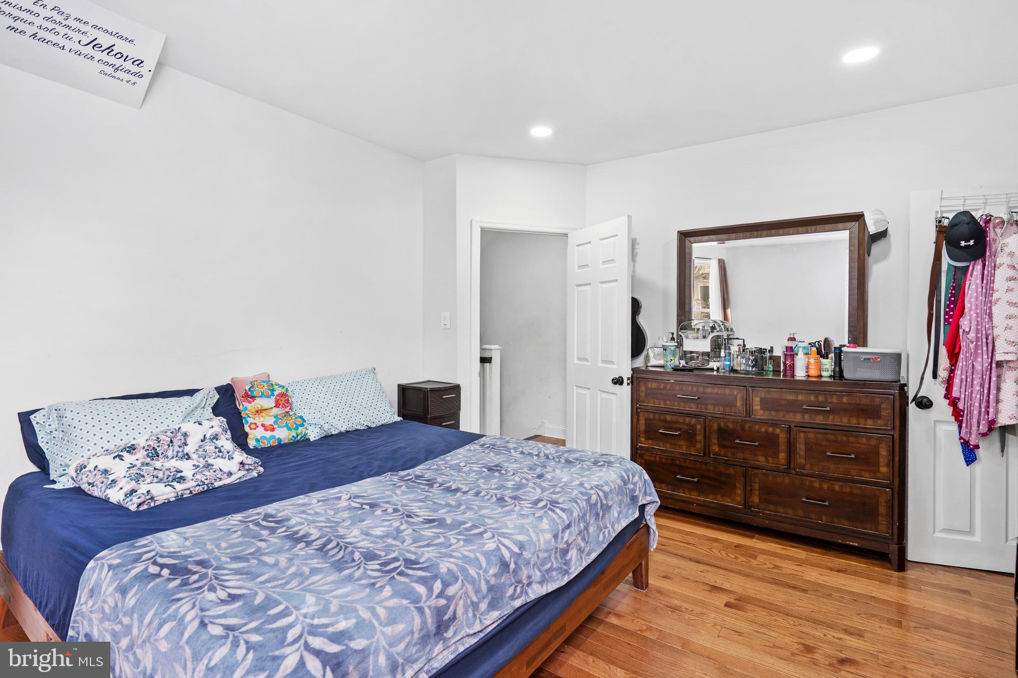 NORTHWOOD - Residential