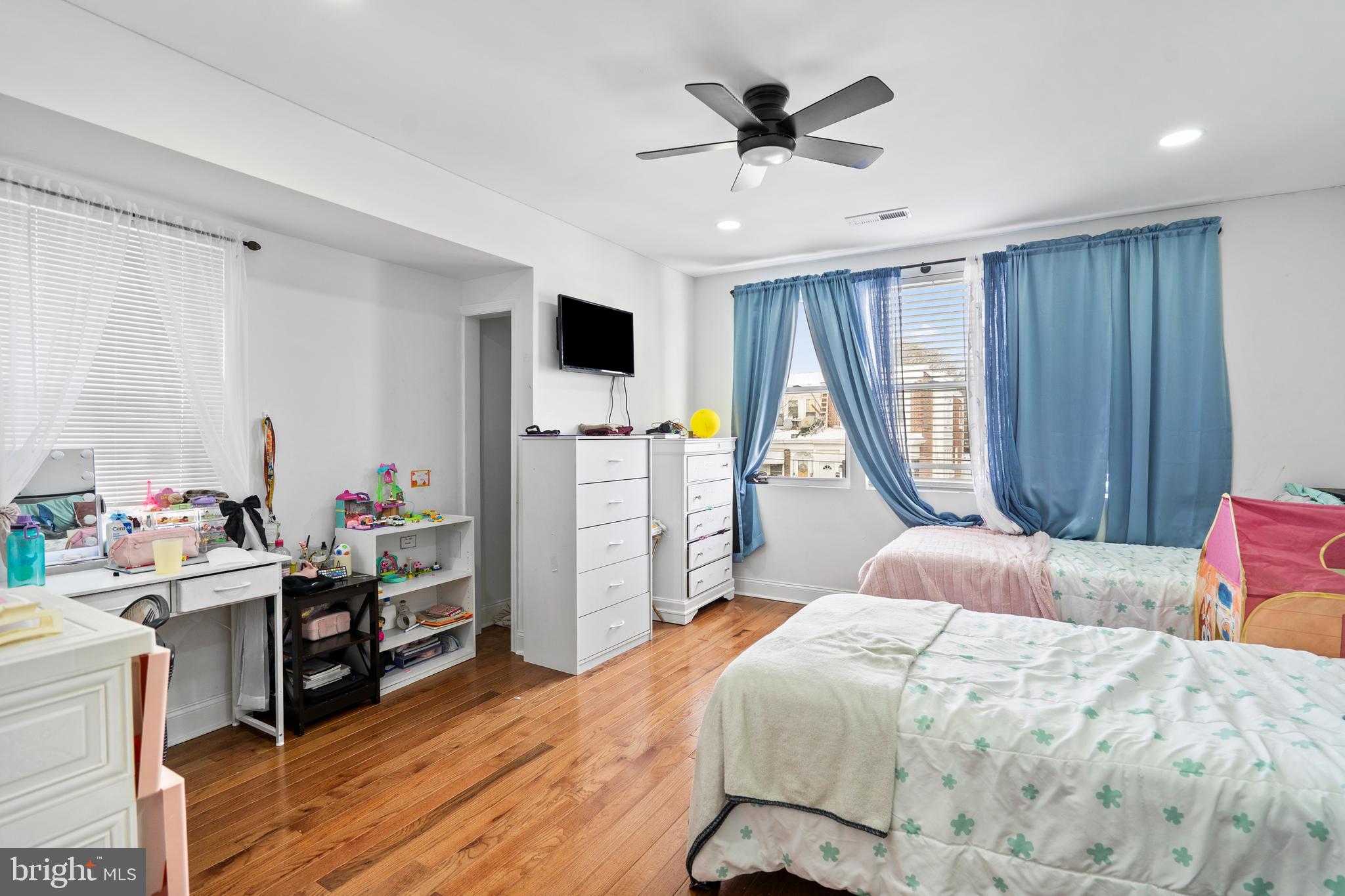 NORTHWOOD - Residential